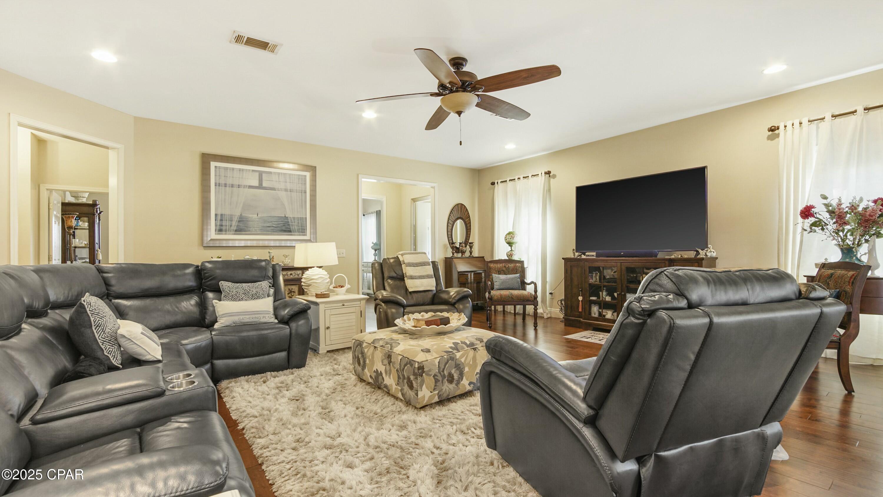 7101 Paul Conrad Drive
