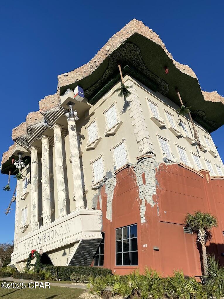 9850 S Thomas Drive 1212E