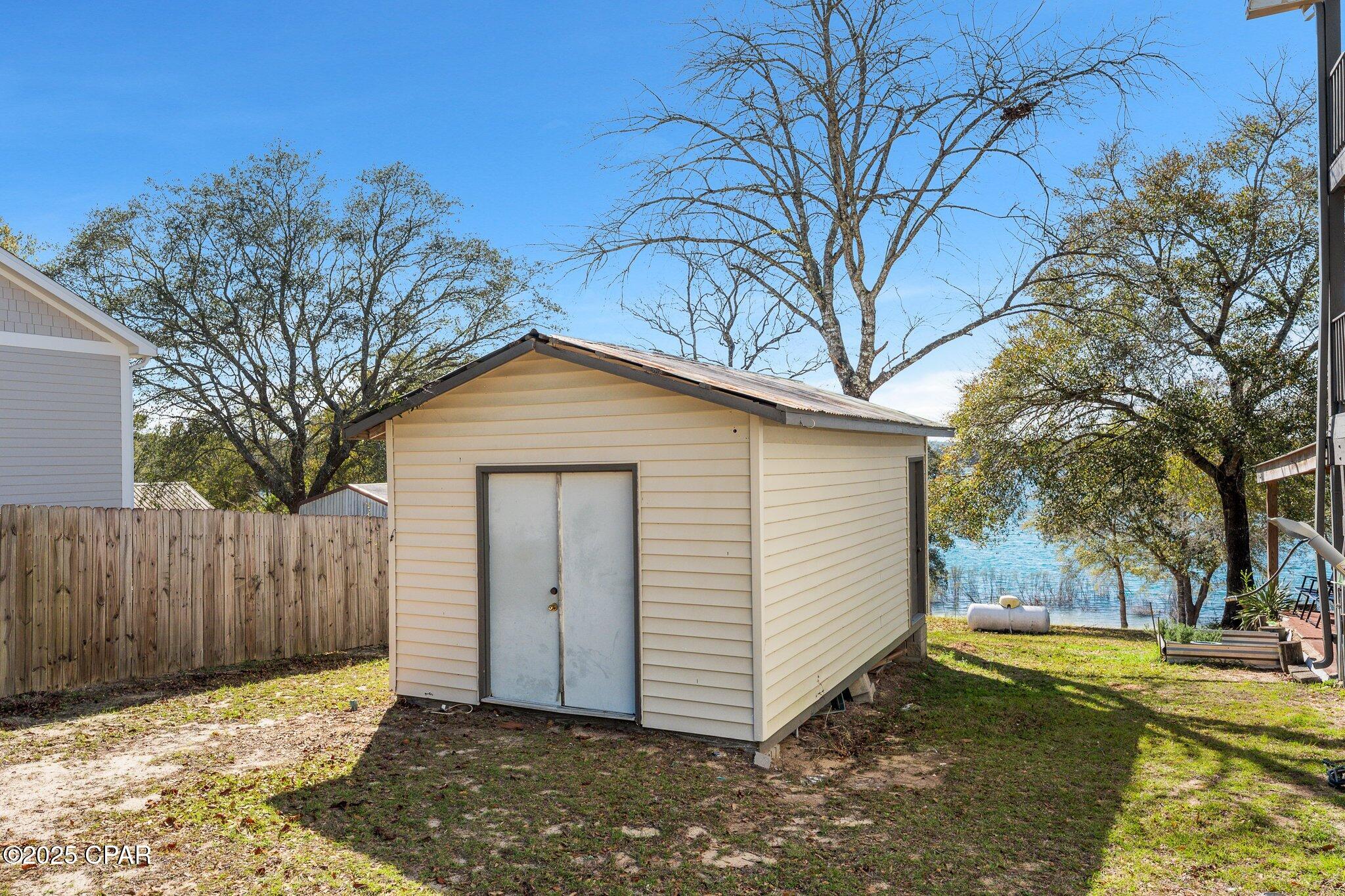 4427 Leisure Lakes Drive