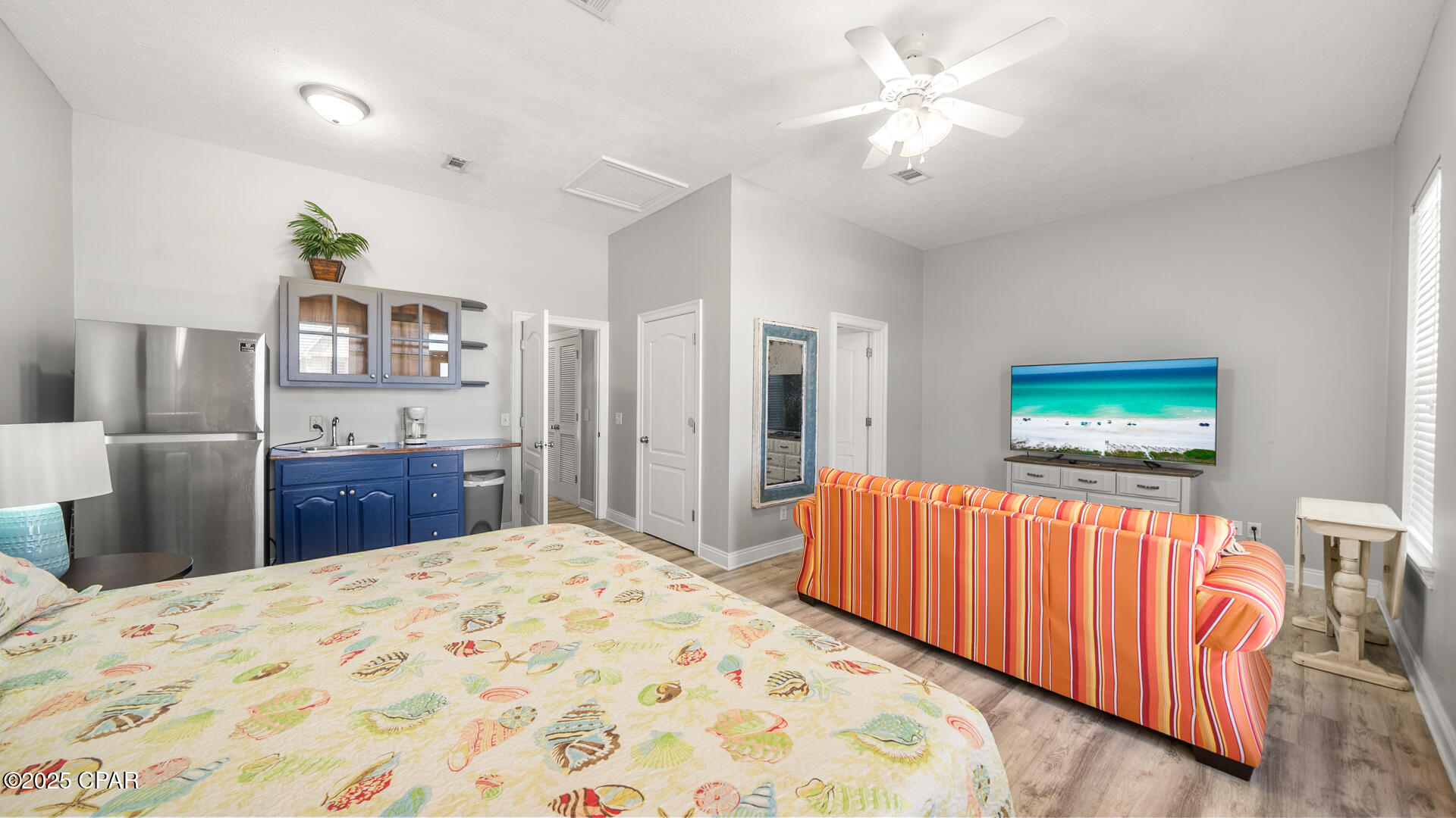 6609 Beach Drive
