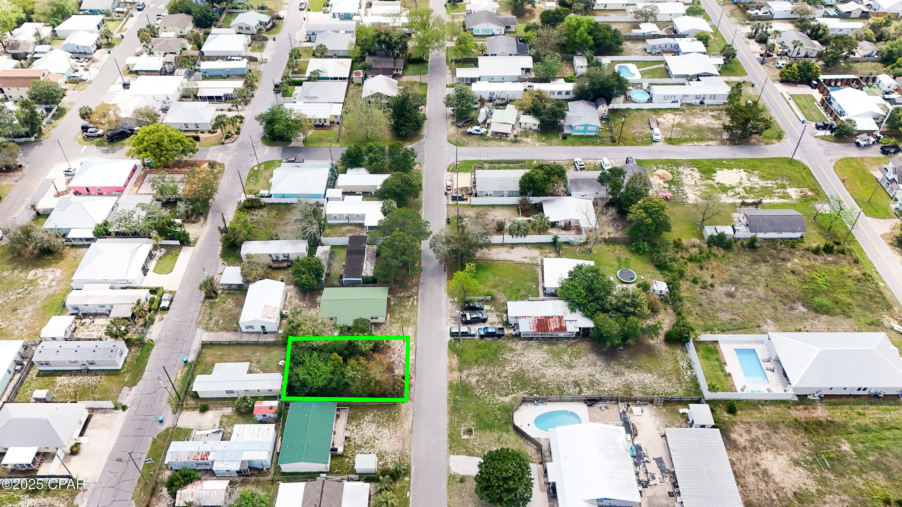 312 El Reposo Place