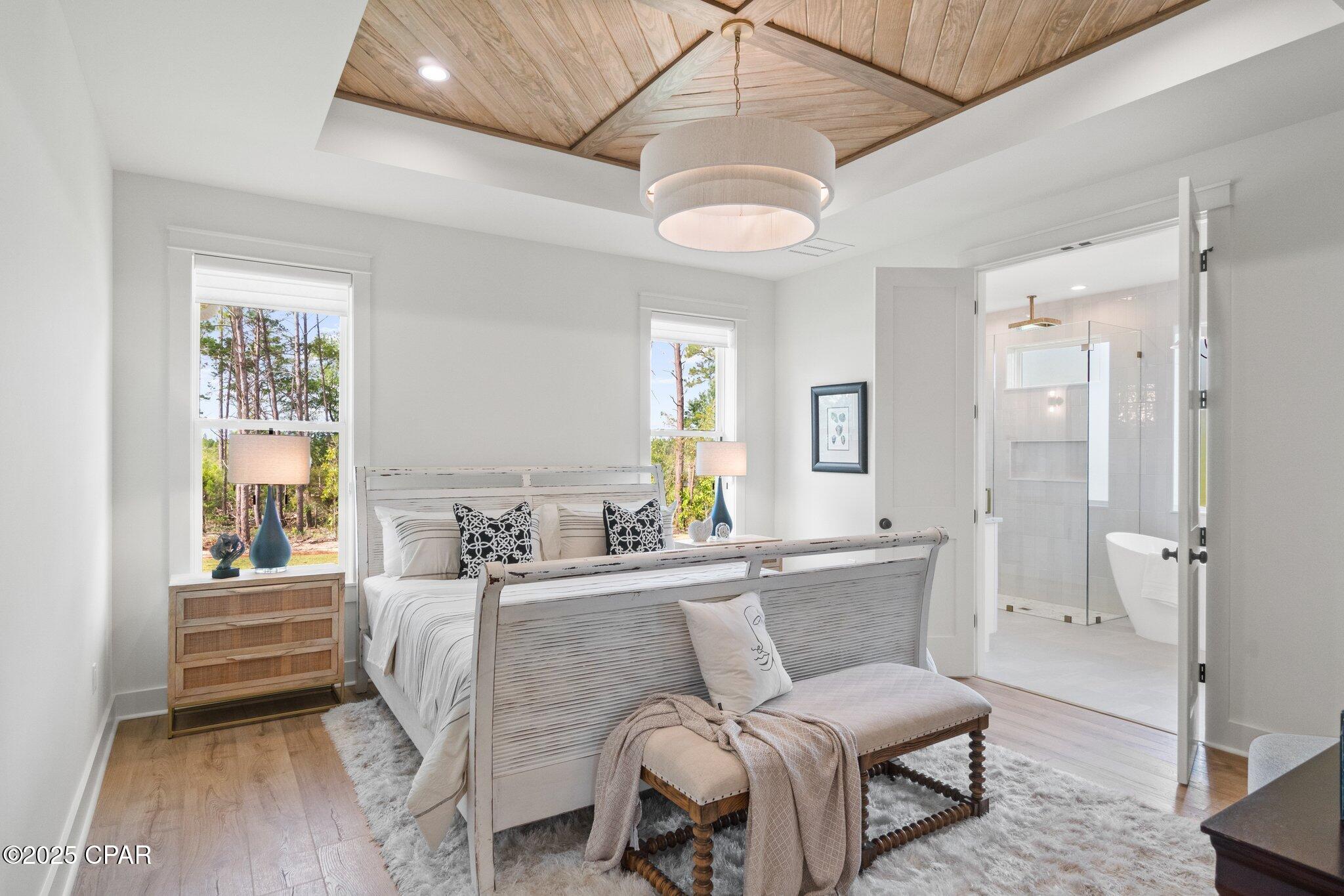 1709 White Western Lake Lane