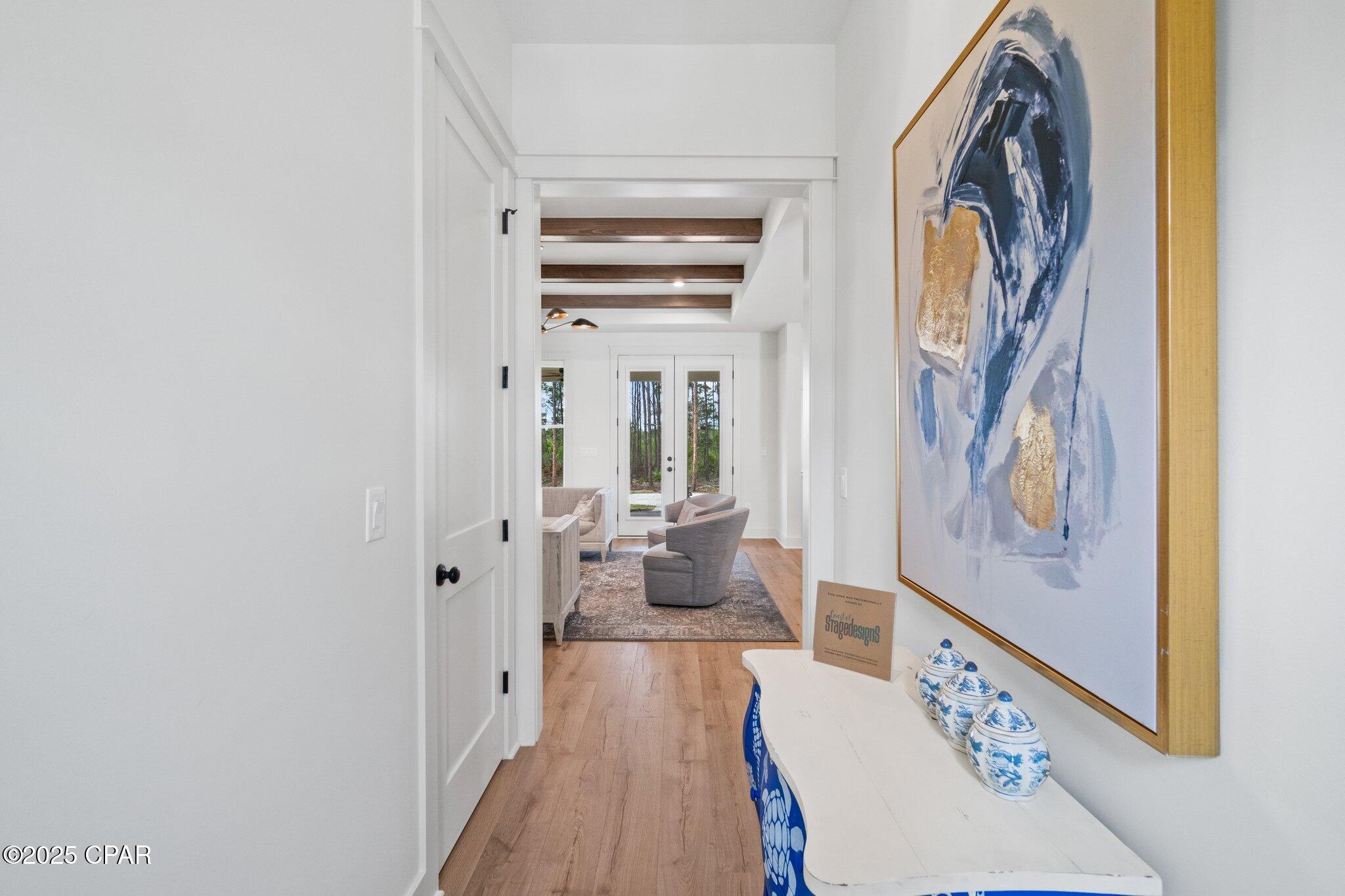 1709 White Western Lake Lane