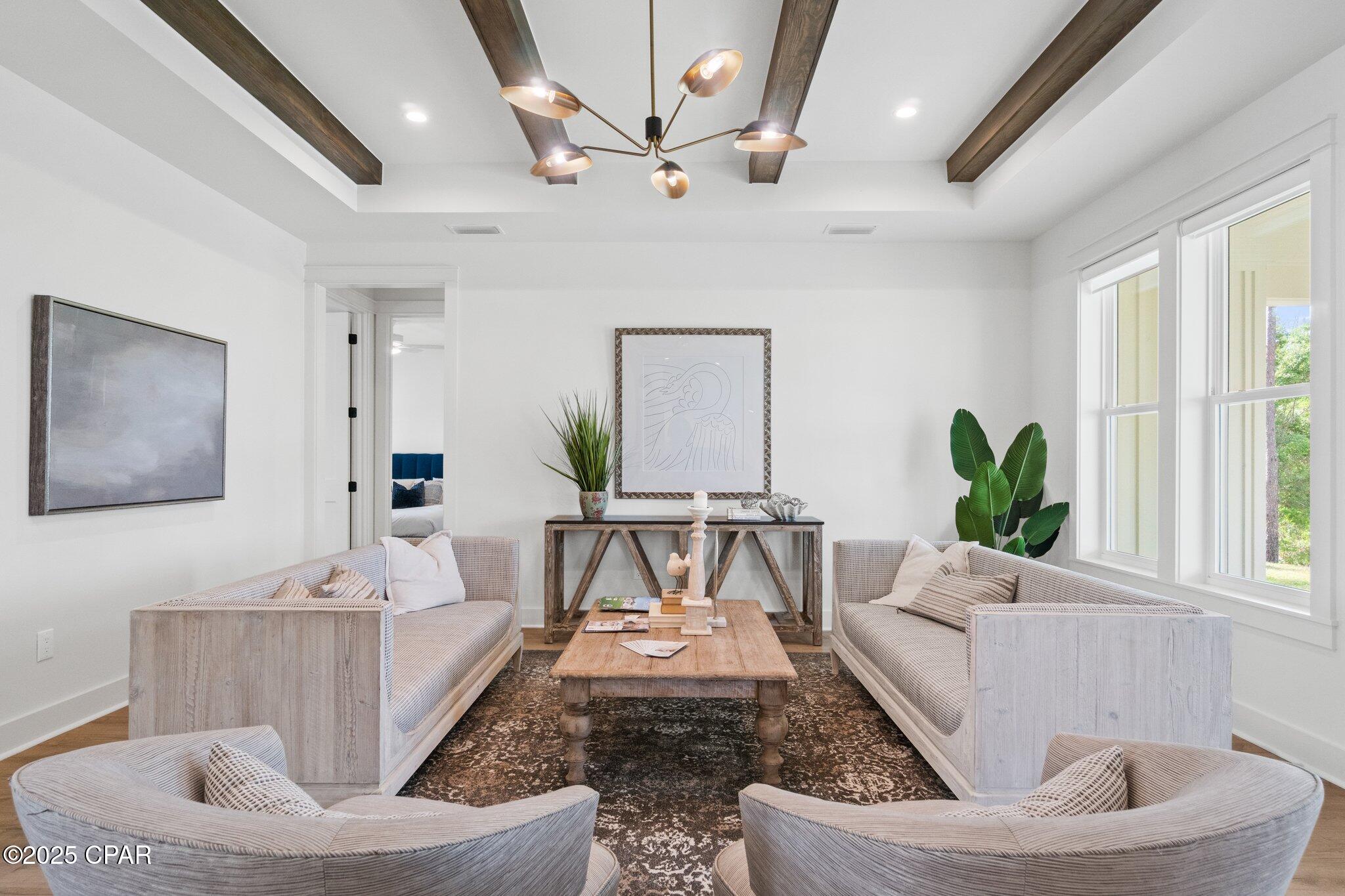 1709 White Western Lake Lane