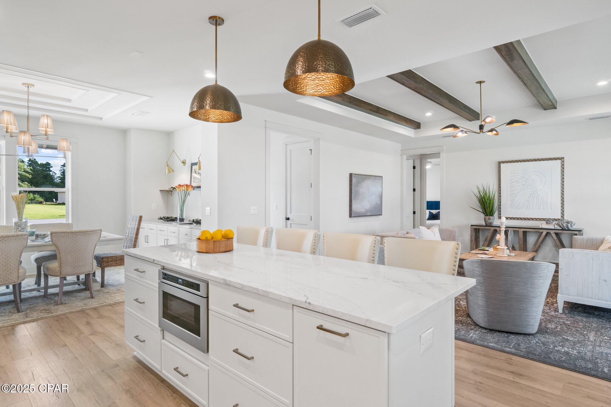 1709 White Western Lake Lane