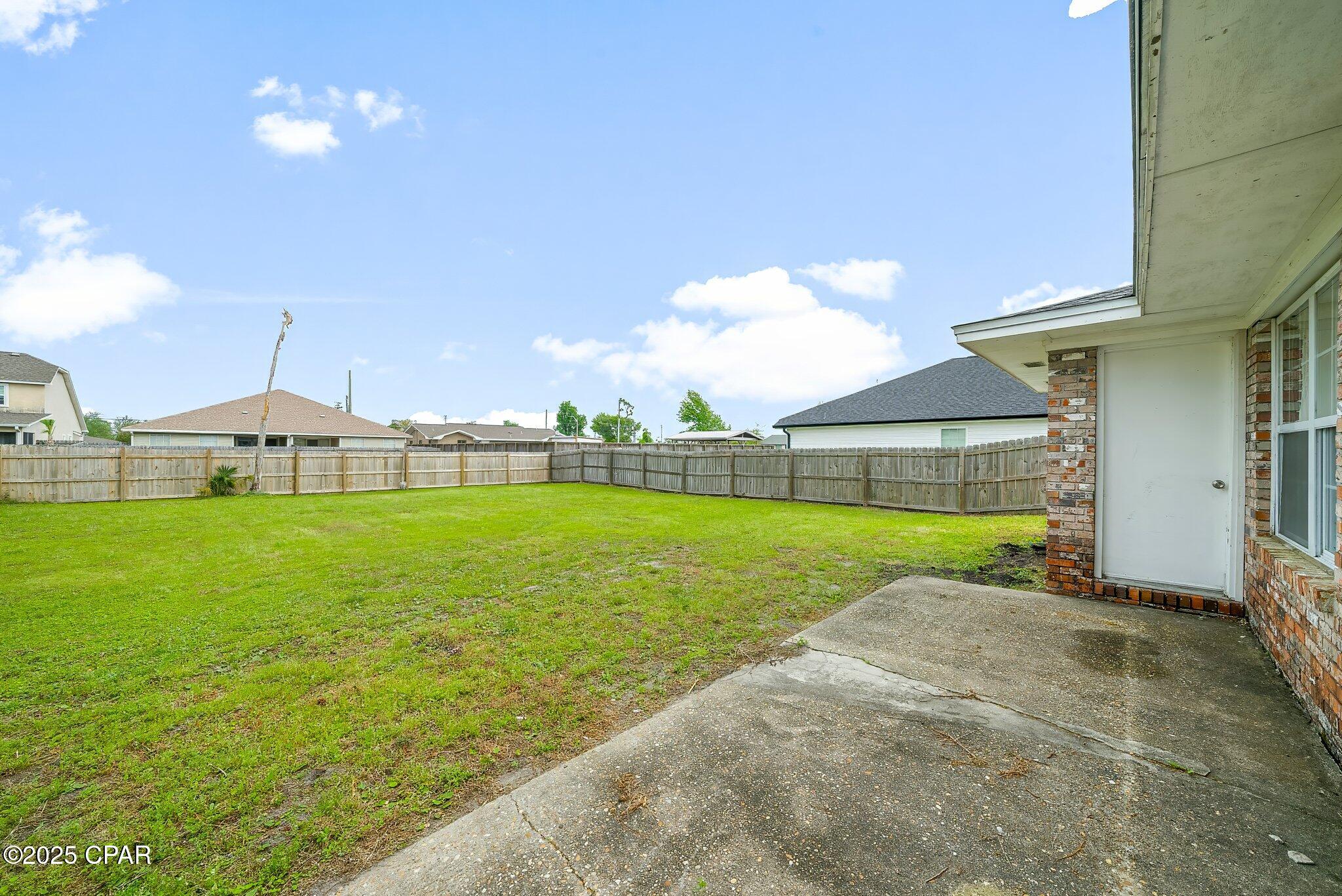 306 Lynnwood Lane