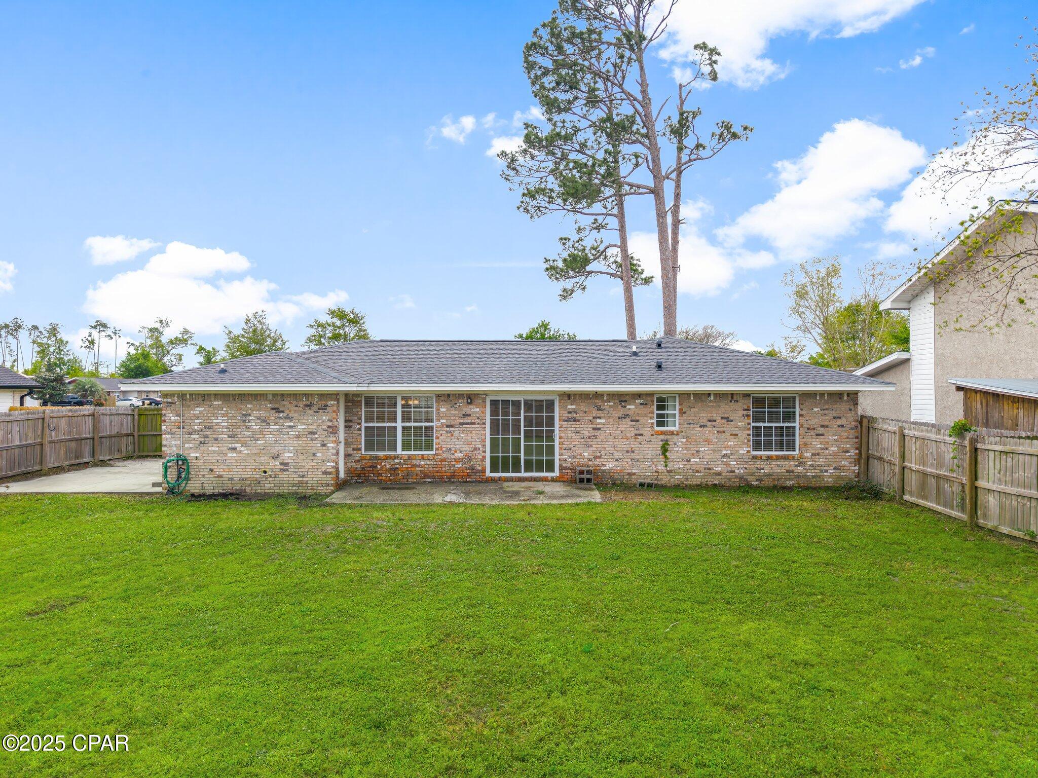 306 Lynnwood Lane