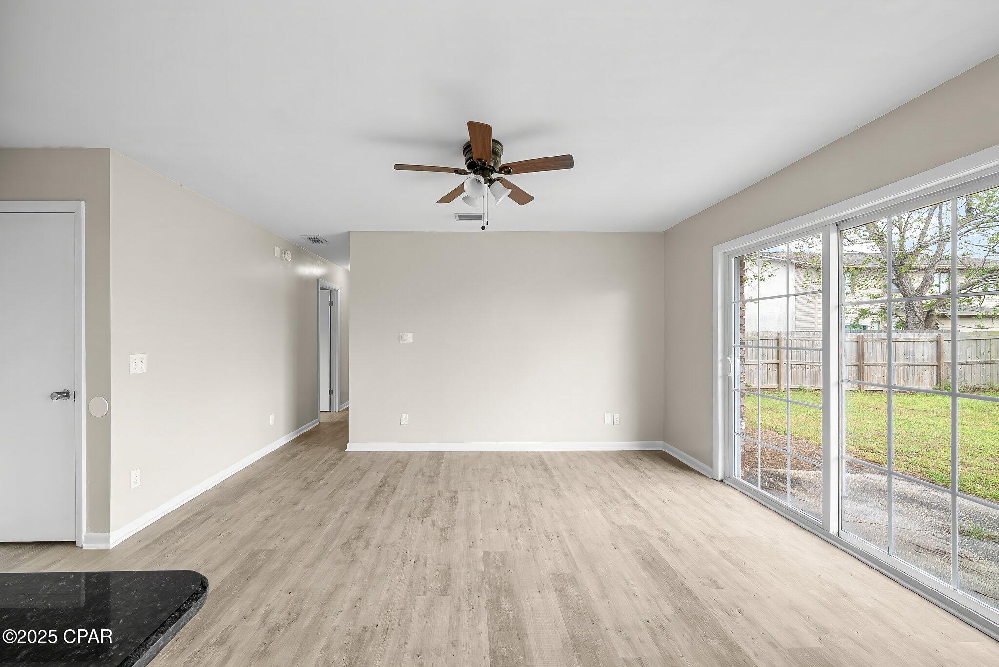 306 Lynnwood Lane