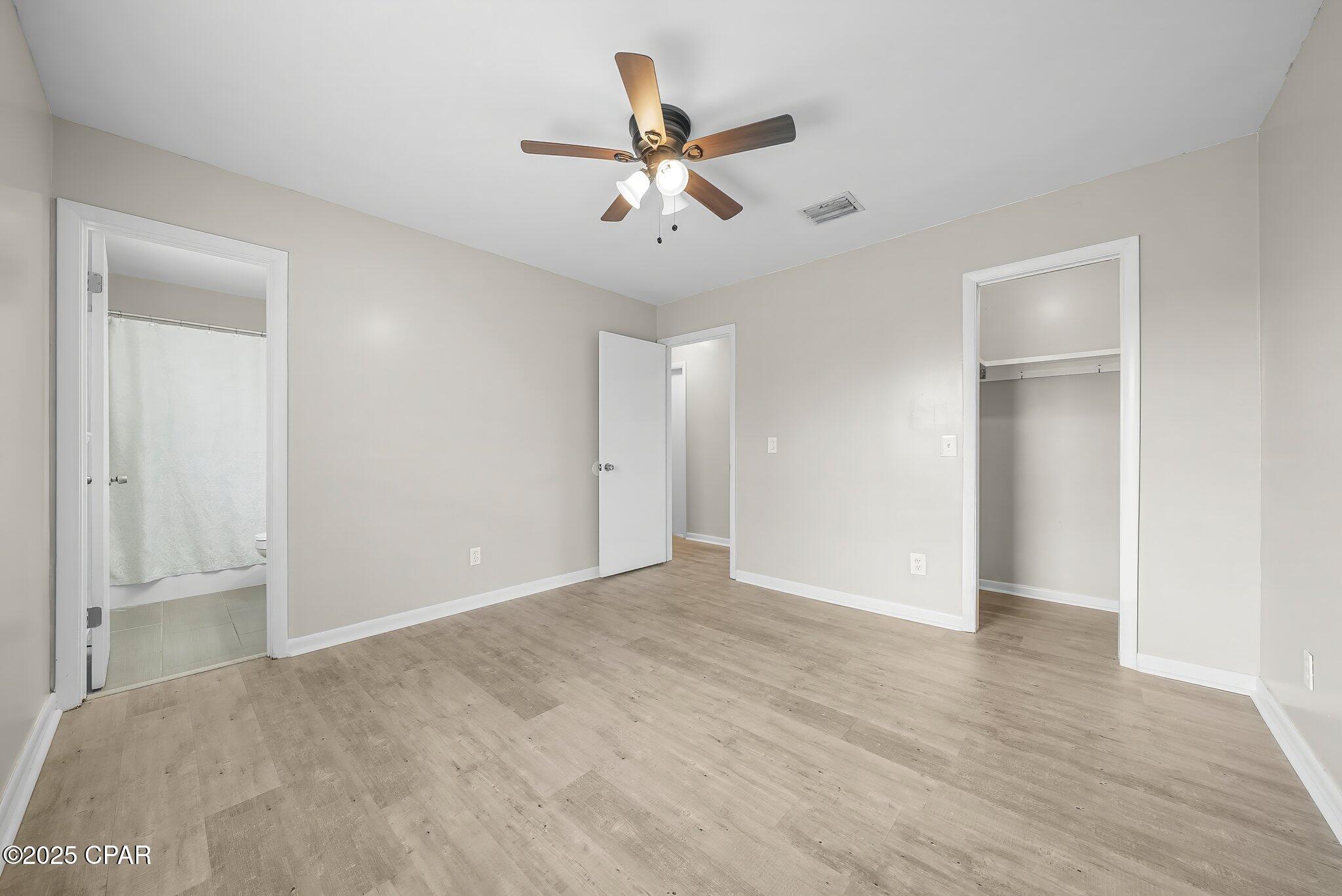 306 Lynnwood Lane