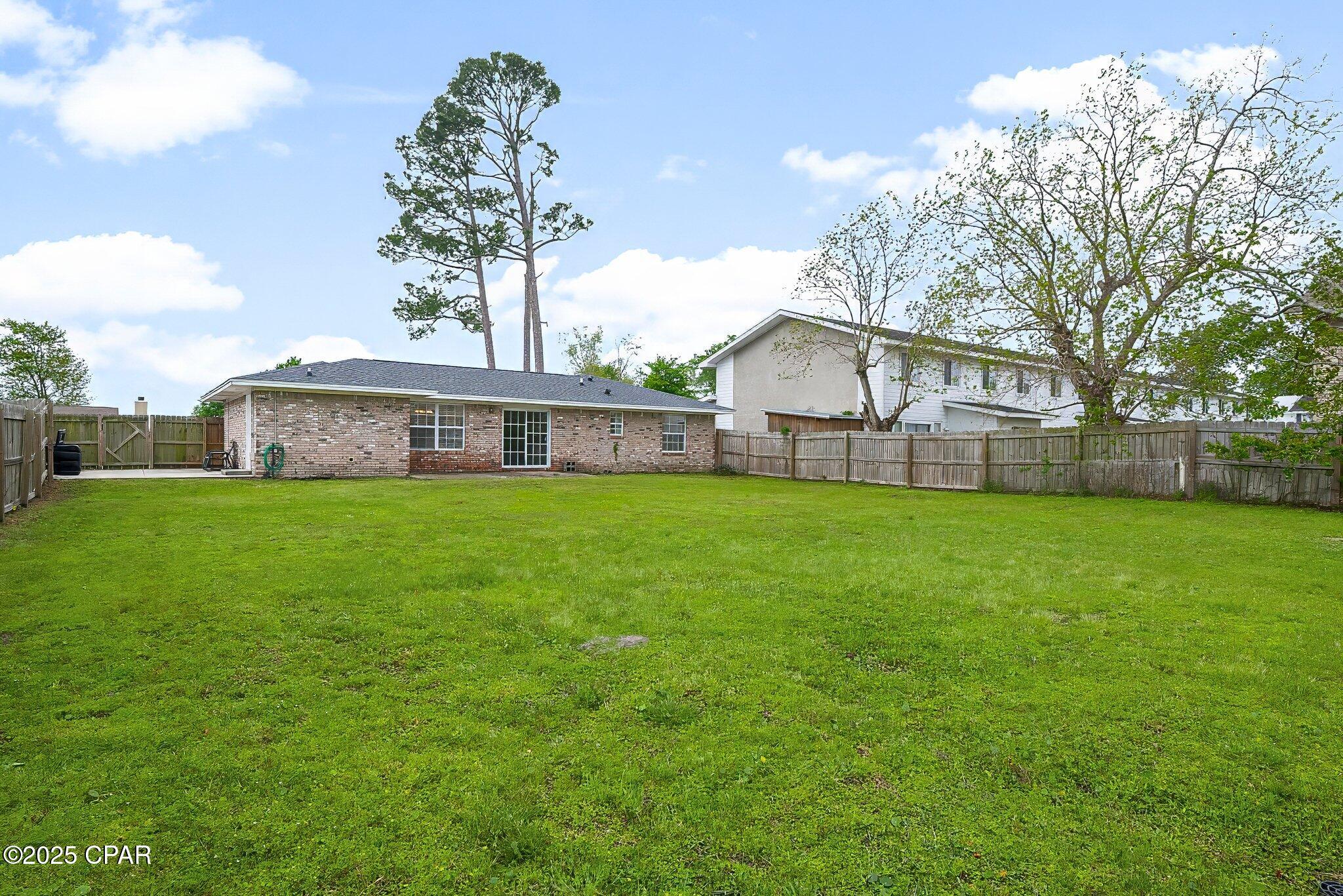 306 Lynnwood Lane