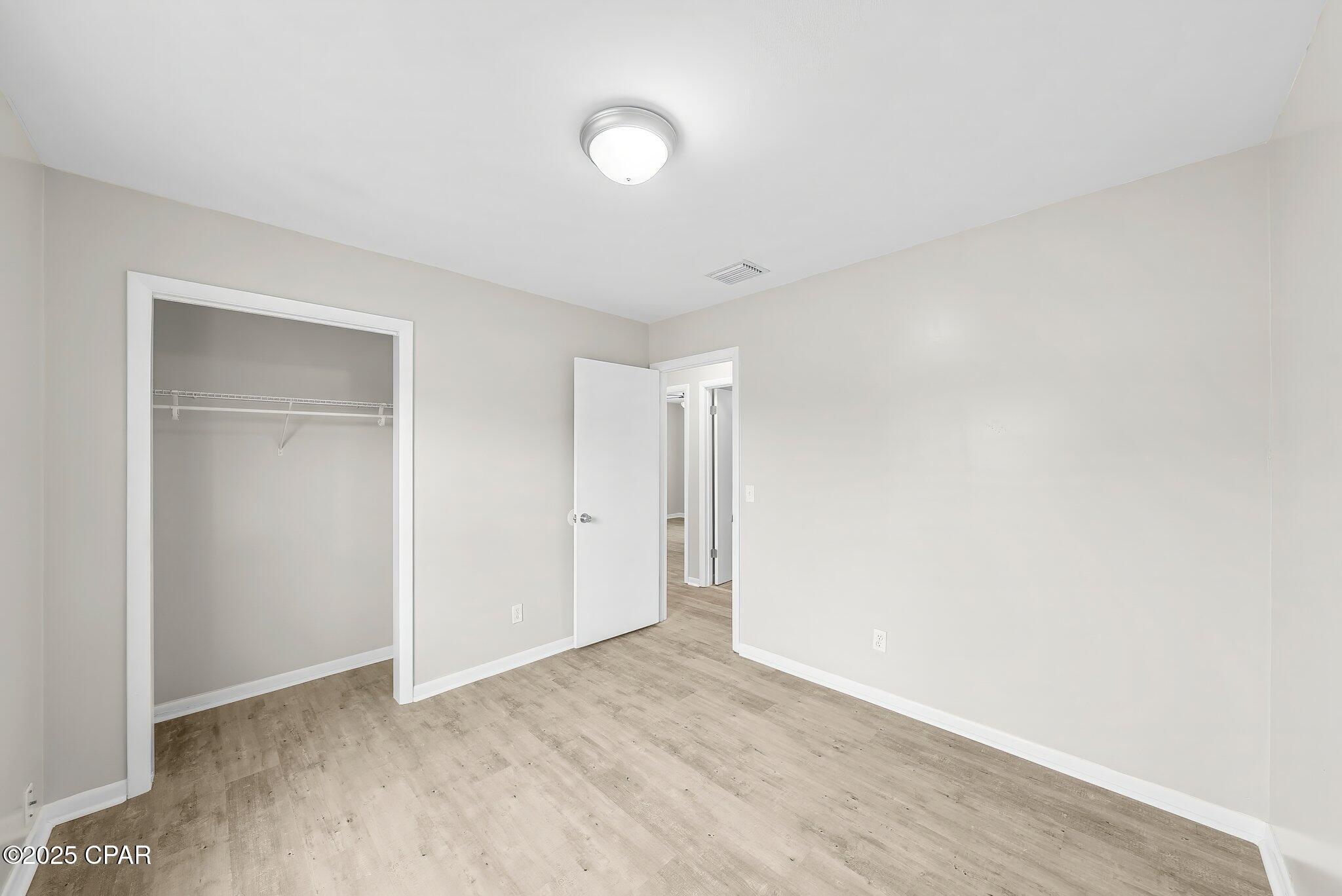 306 Lynnwood Lane