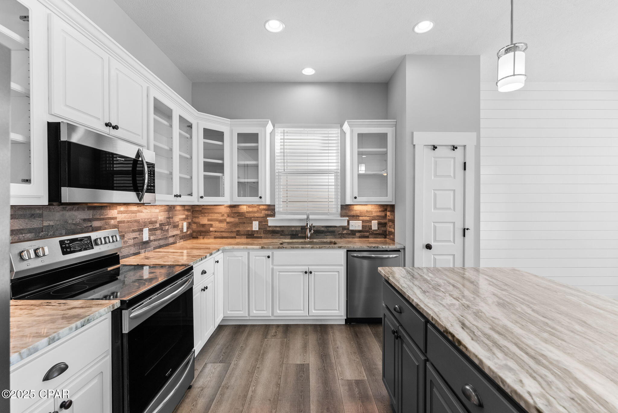 936 Lighthouse Lagoon Court