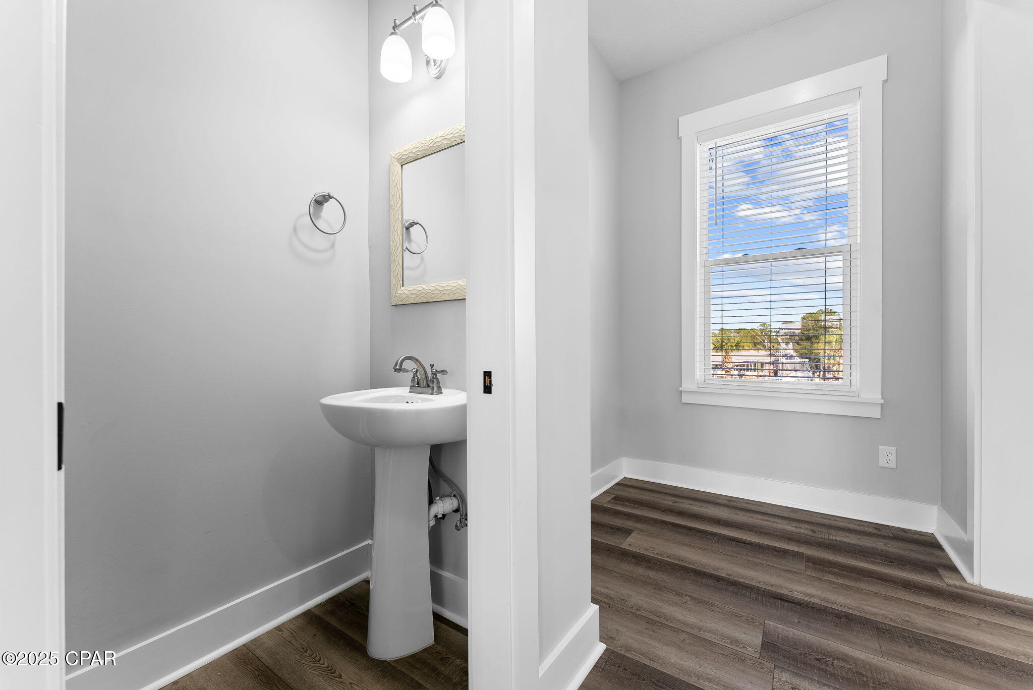 936 Lighthouse Lagoon Court