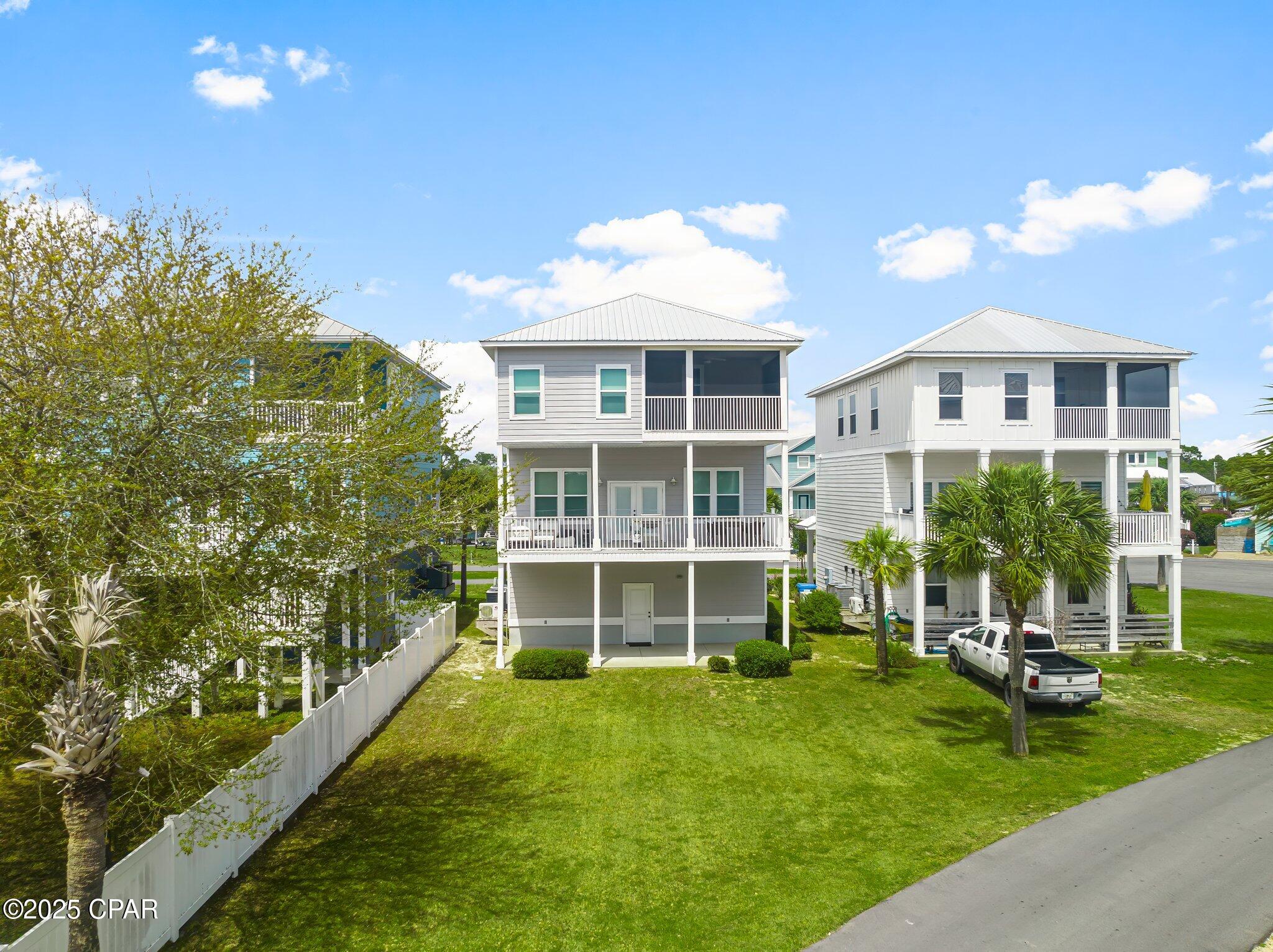 936 Lighthouse Lagoon Court