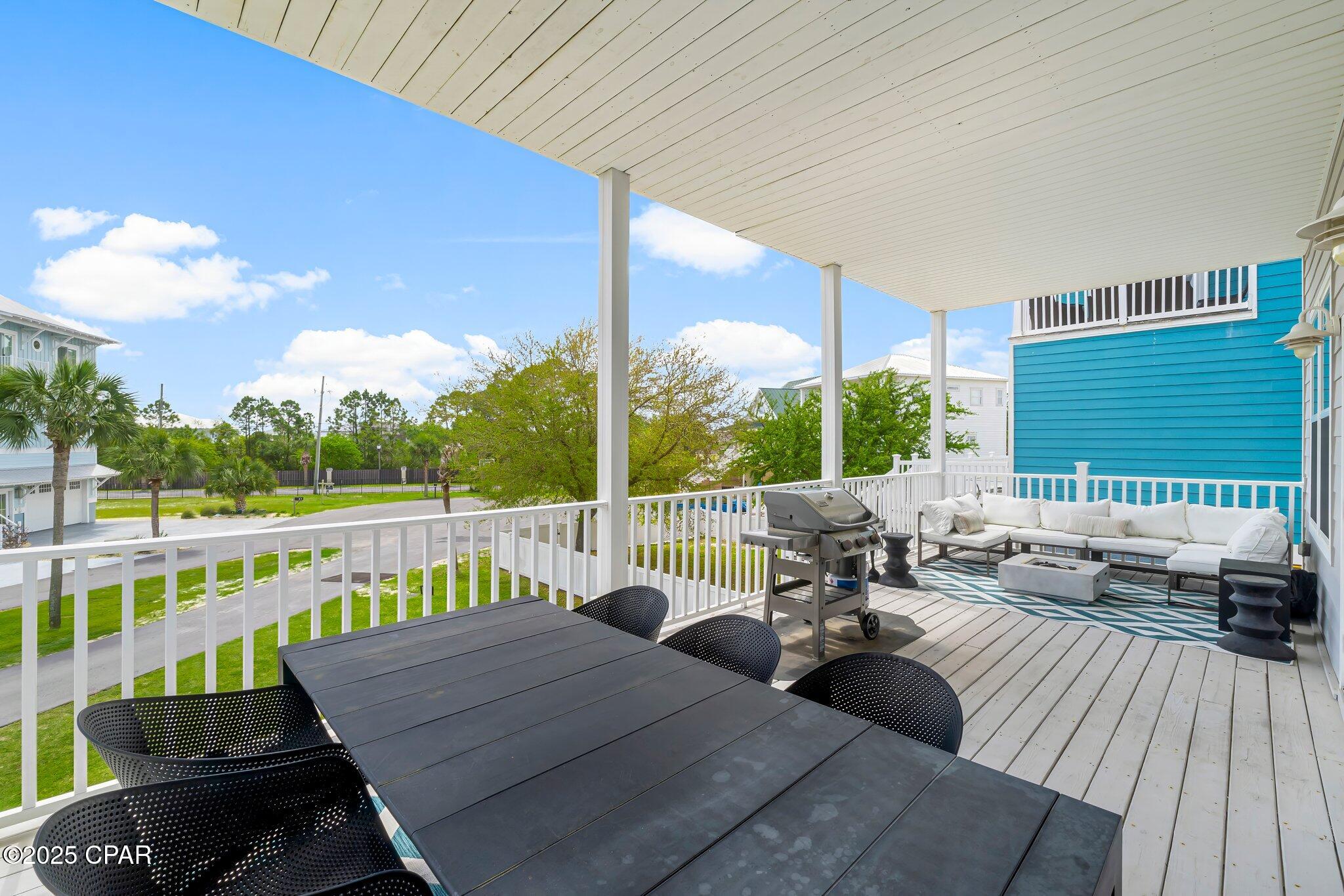 936 Lighthouse Lagoon Court