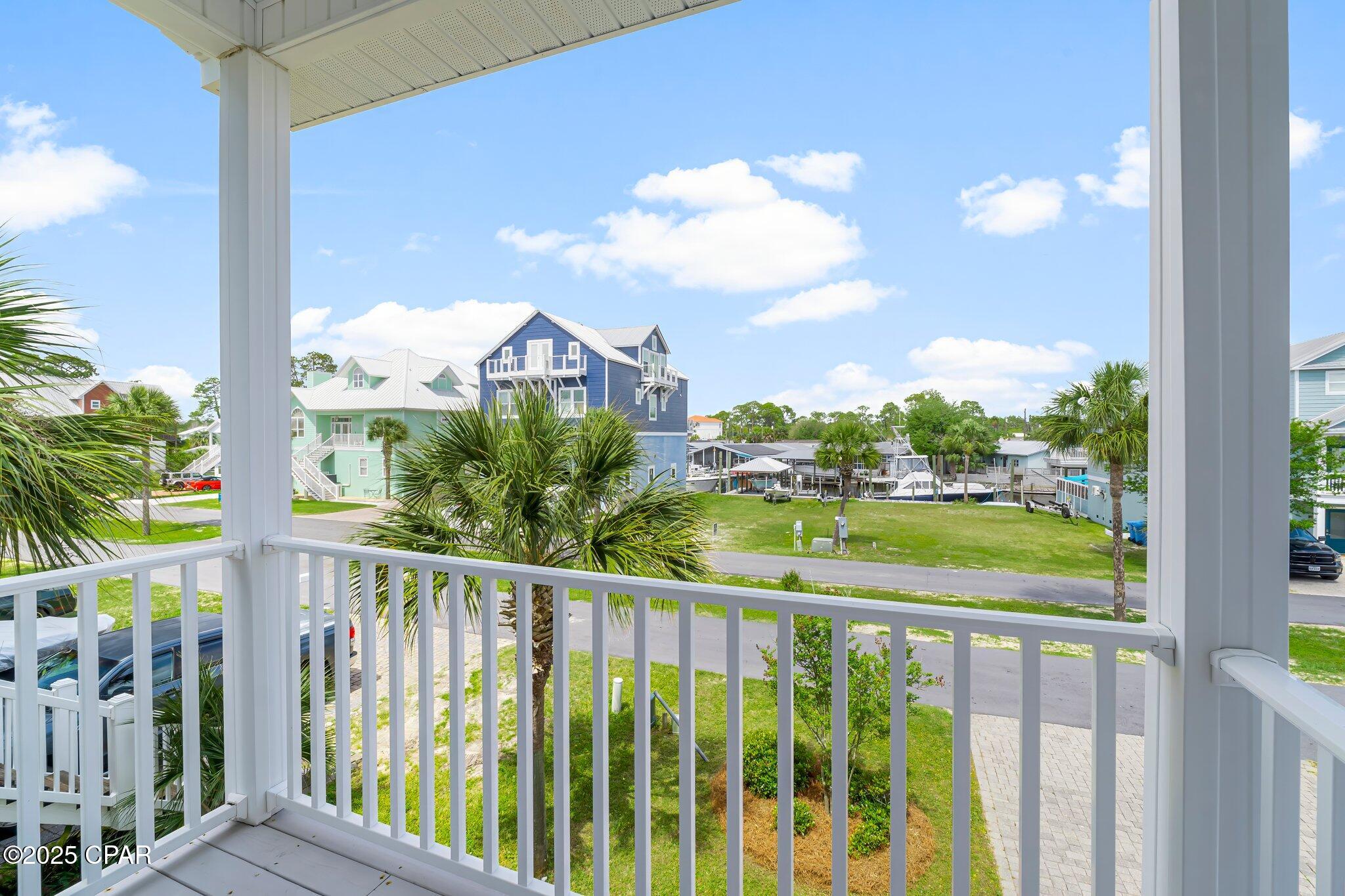 936 Lighthouse Lagoon Court