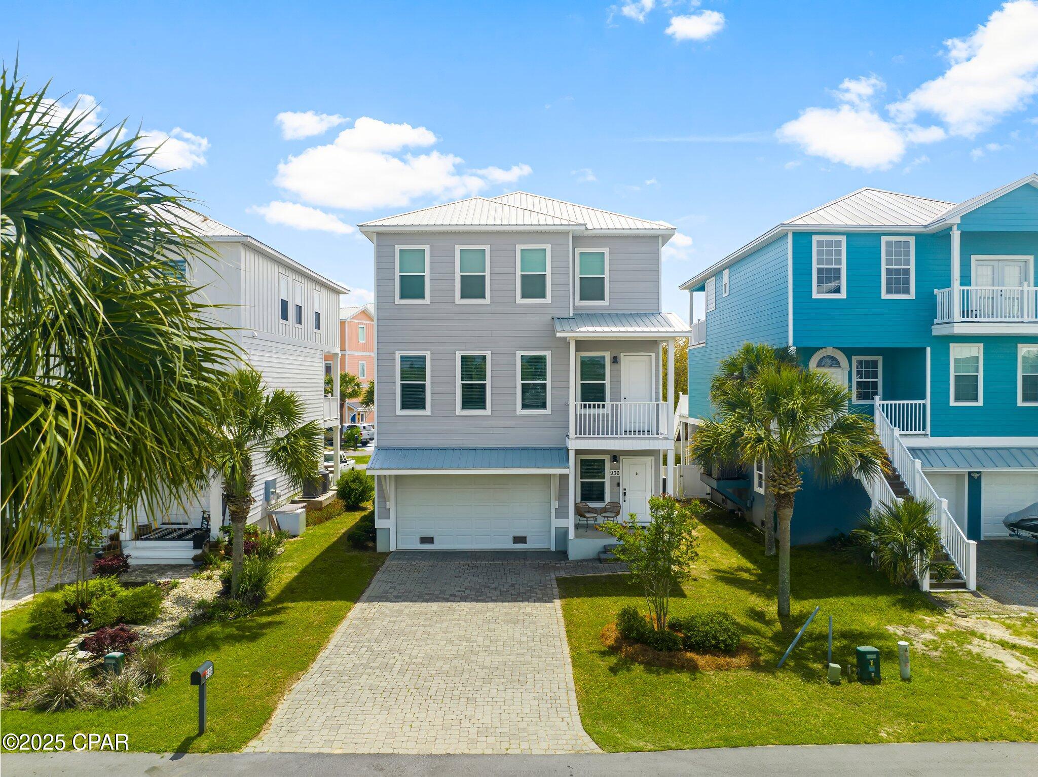 936 Lighthouse Lagoon Court