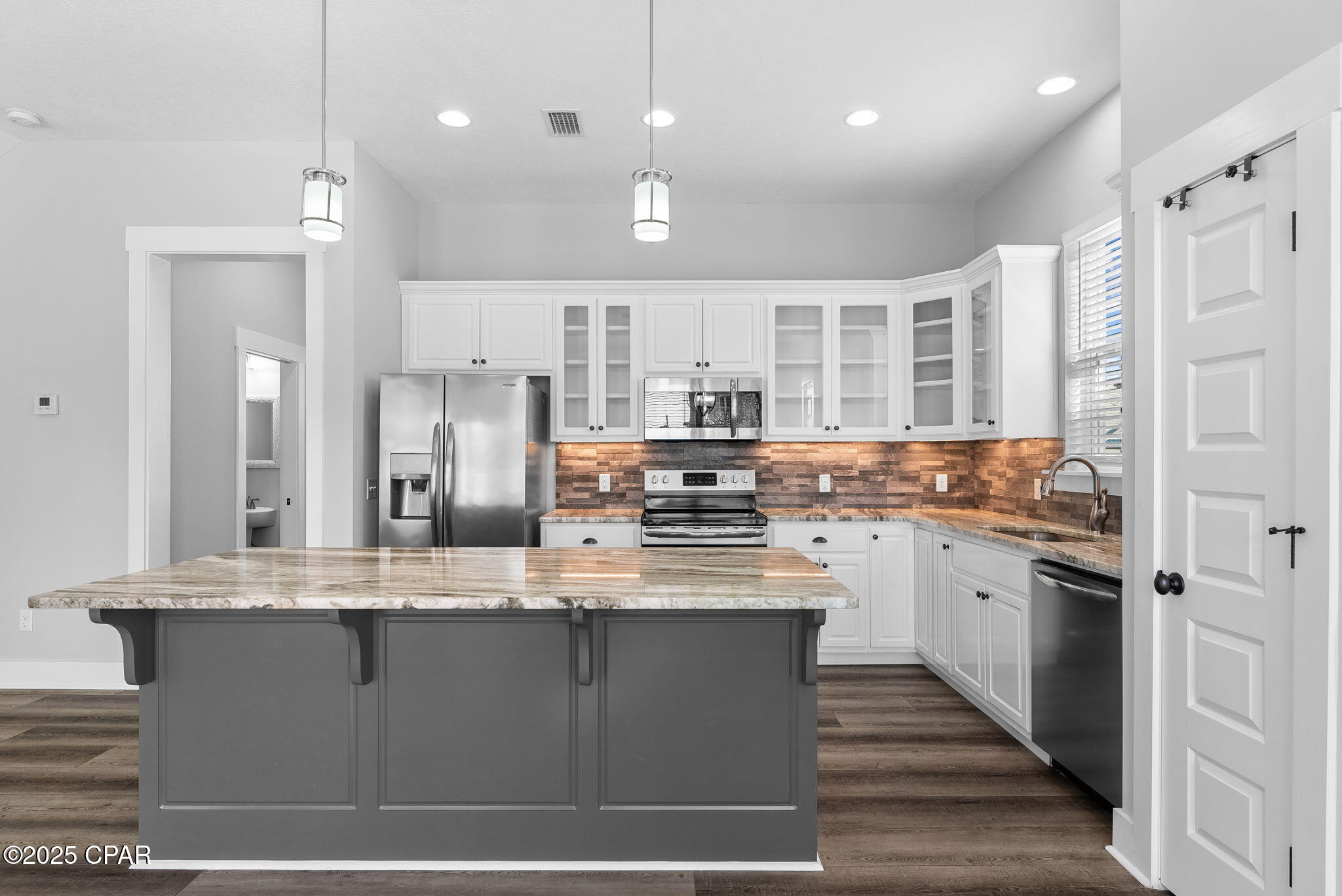 936 Lighthouse Lagoon Court