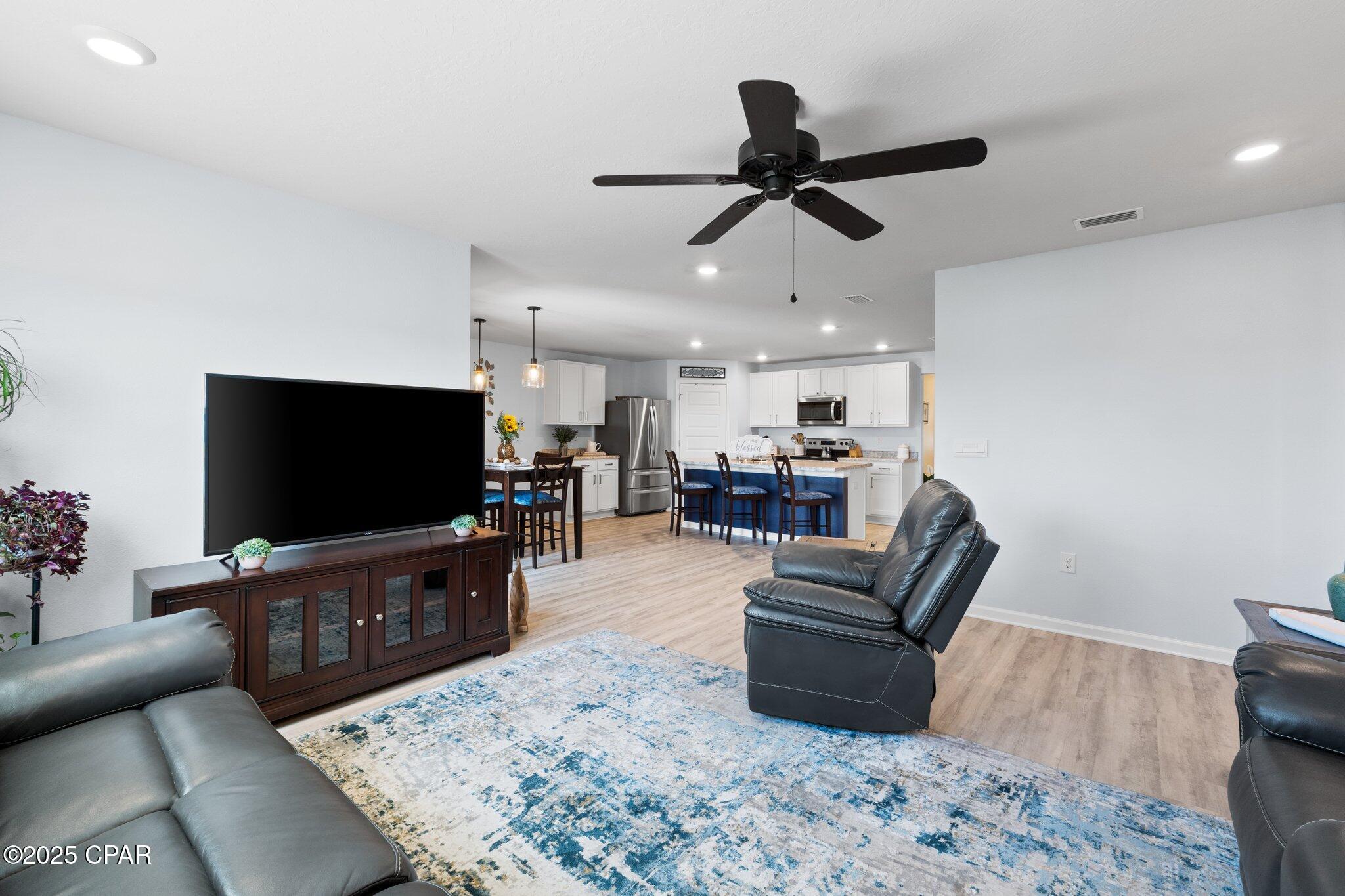 6585 Slabinski Lane