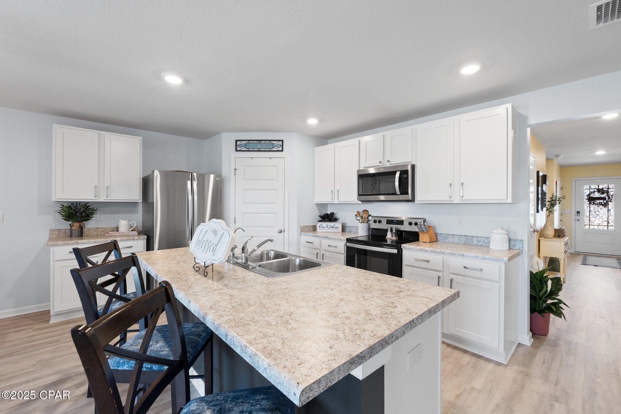 6585 Slabinski Lane