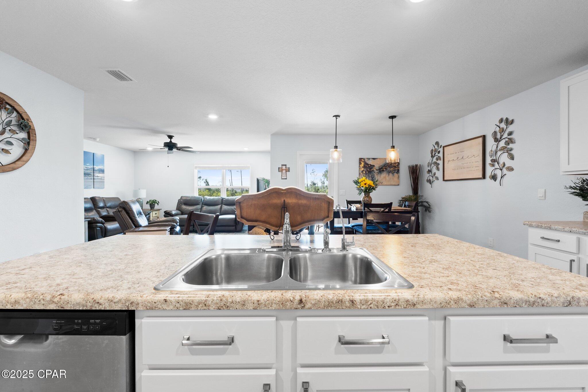 6585 Slabinski Lane