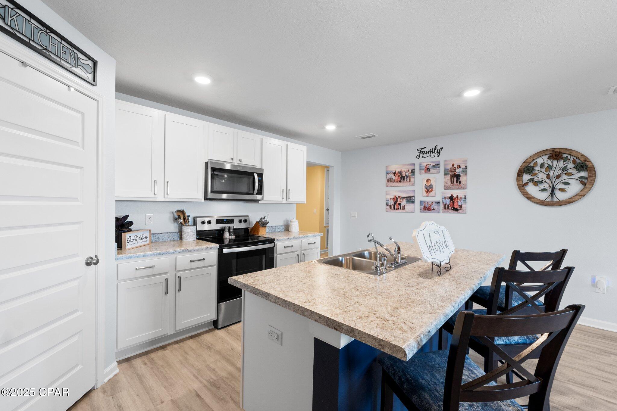 6585 Slabinski Lane