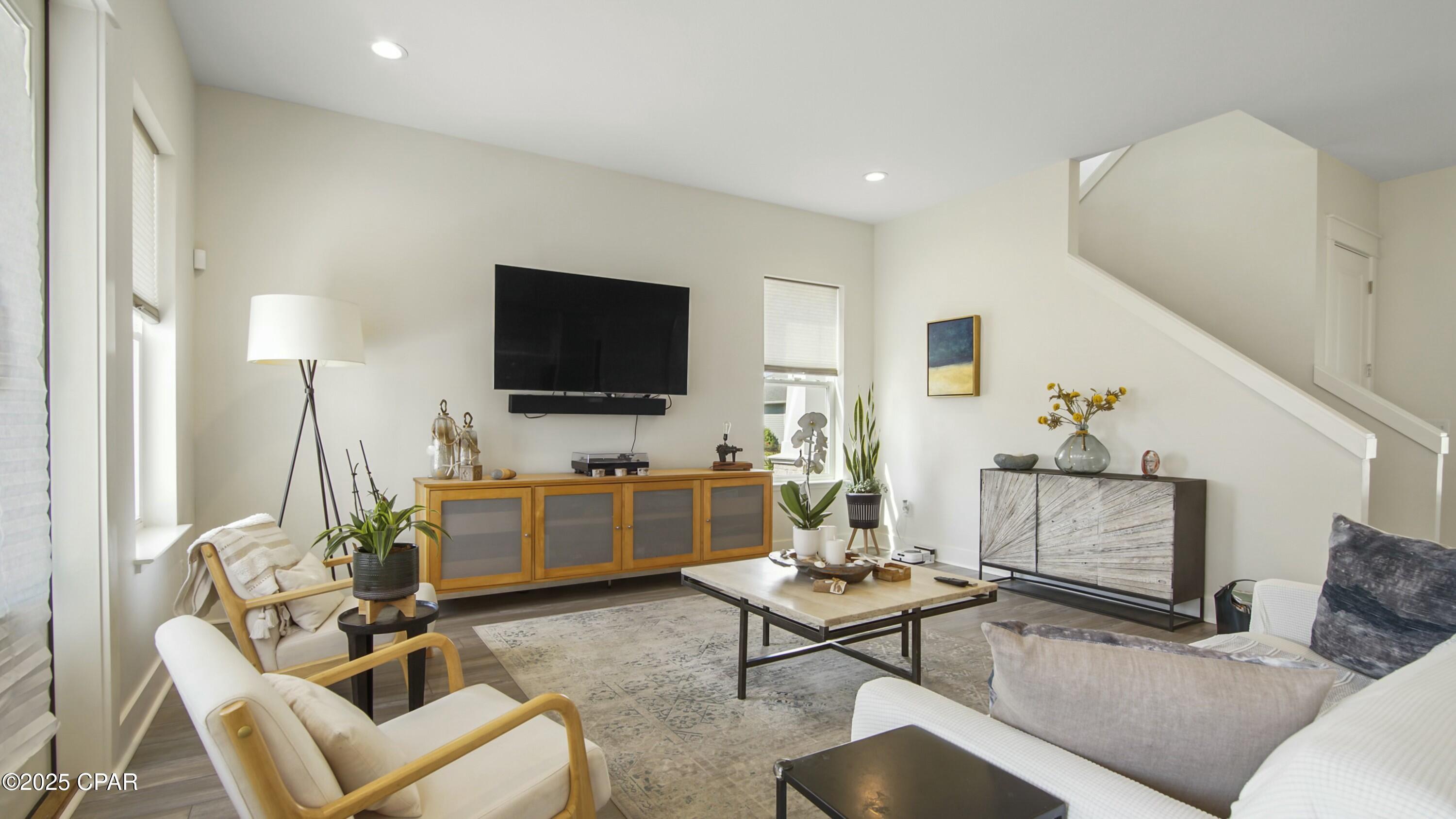 1424 Blackbird Court