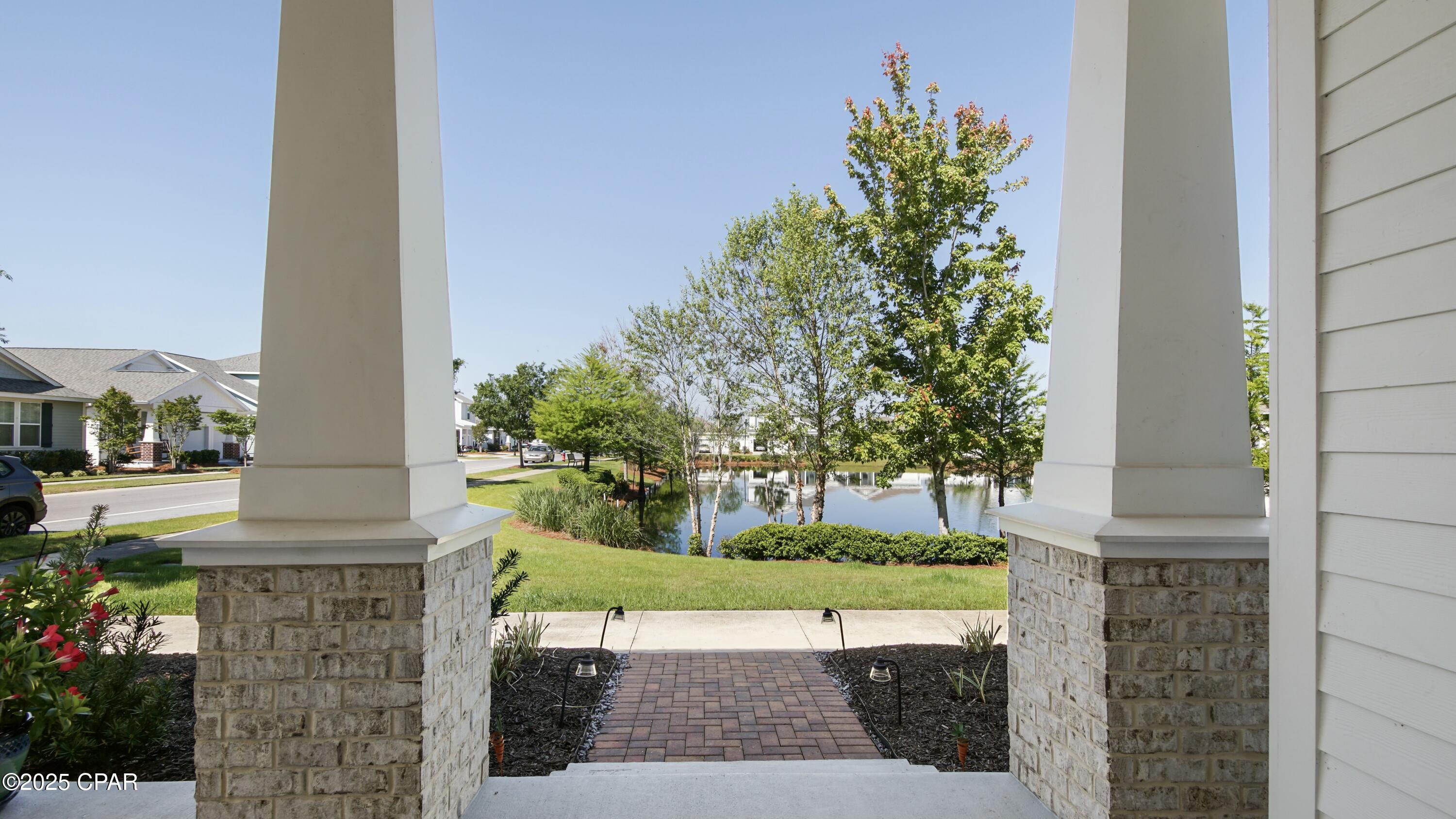 1424 Blackbird Court