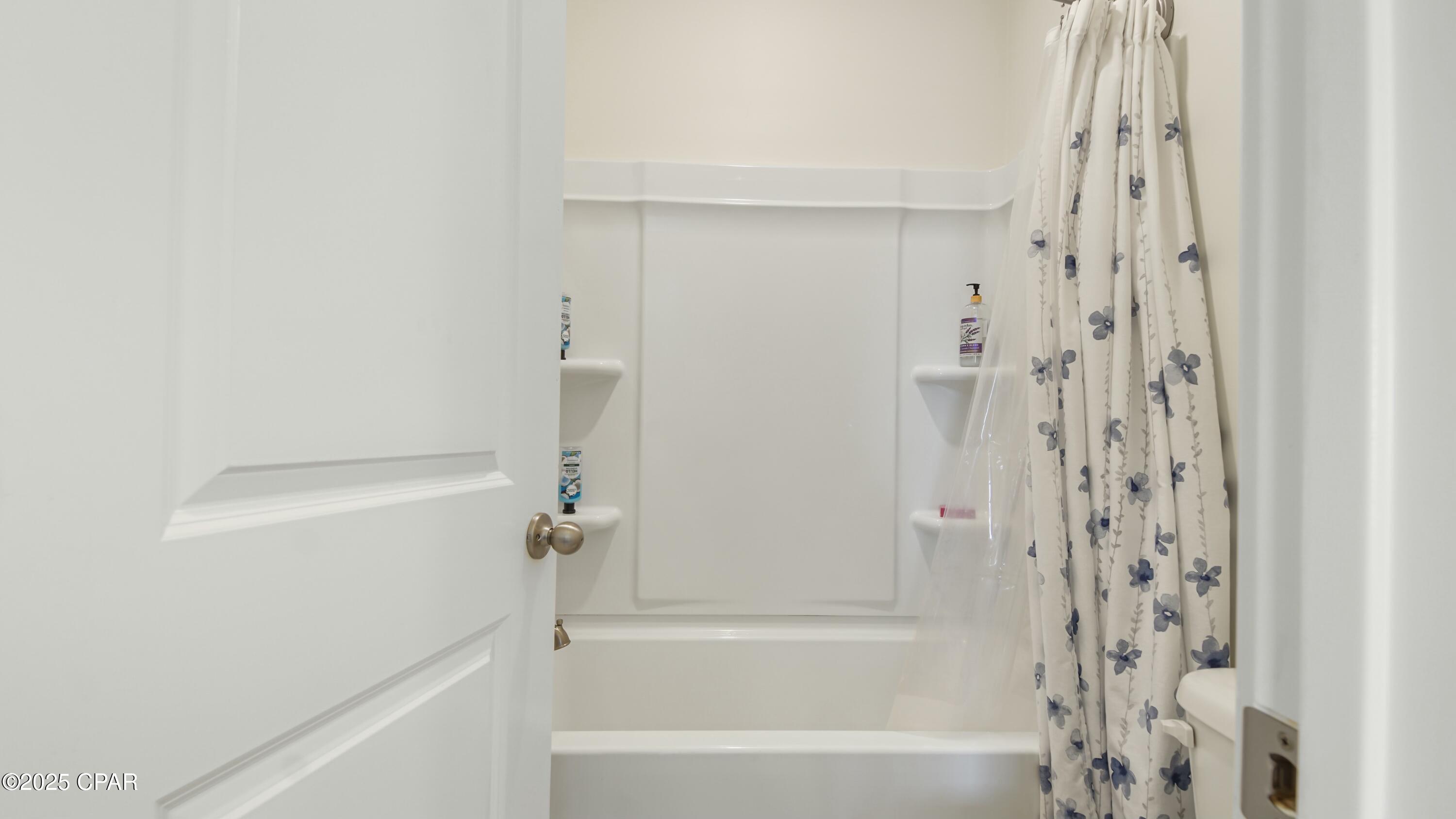 1424 Blackbird Court