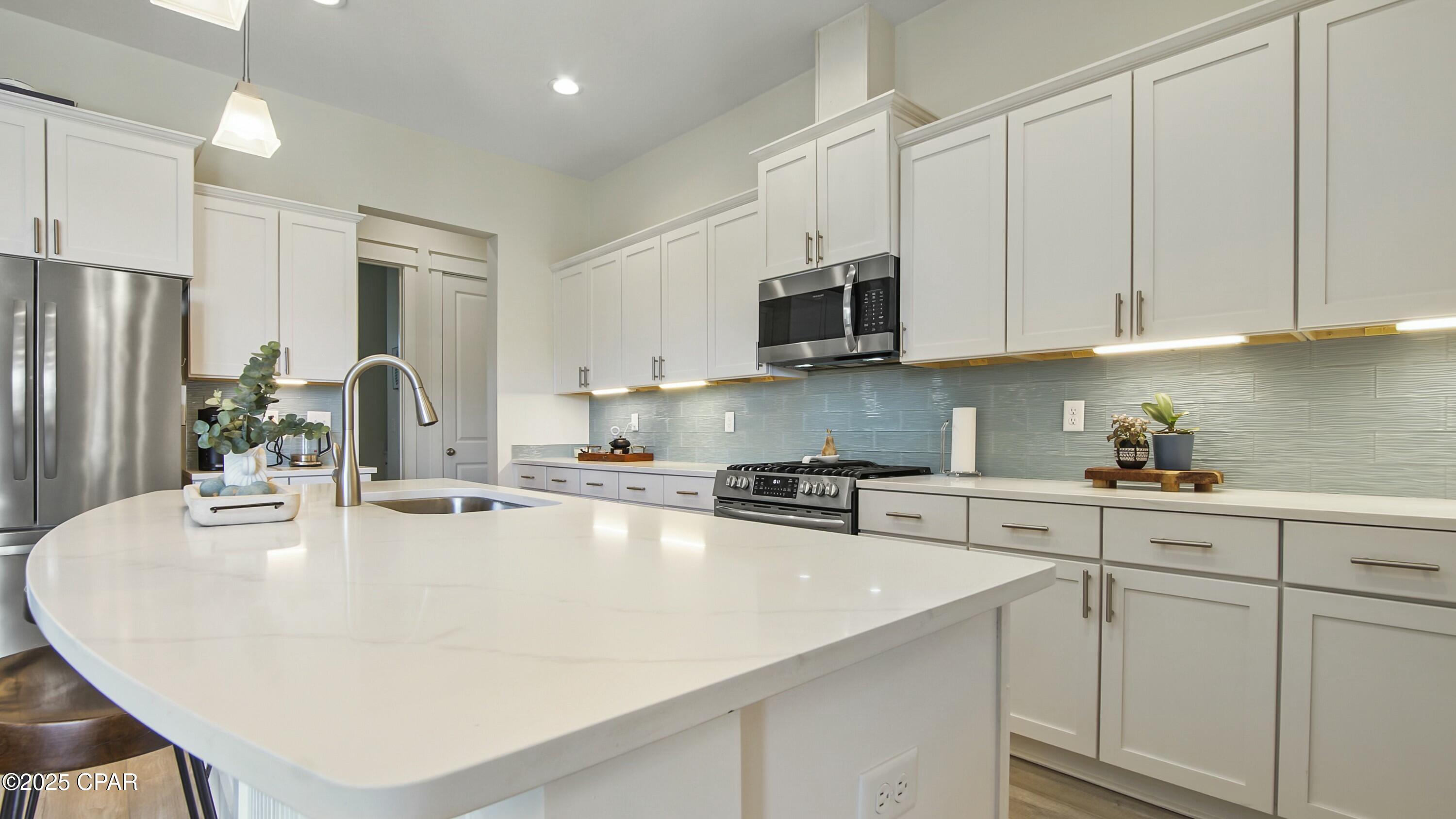 1424 Blackbird Court