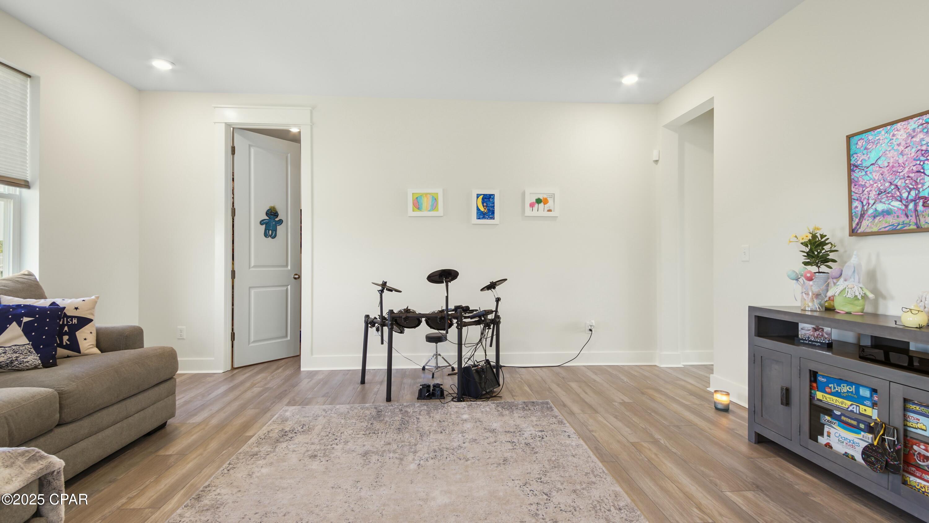 1424 Blackbird Court