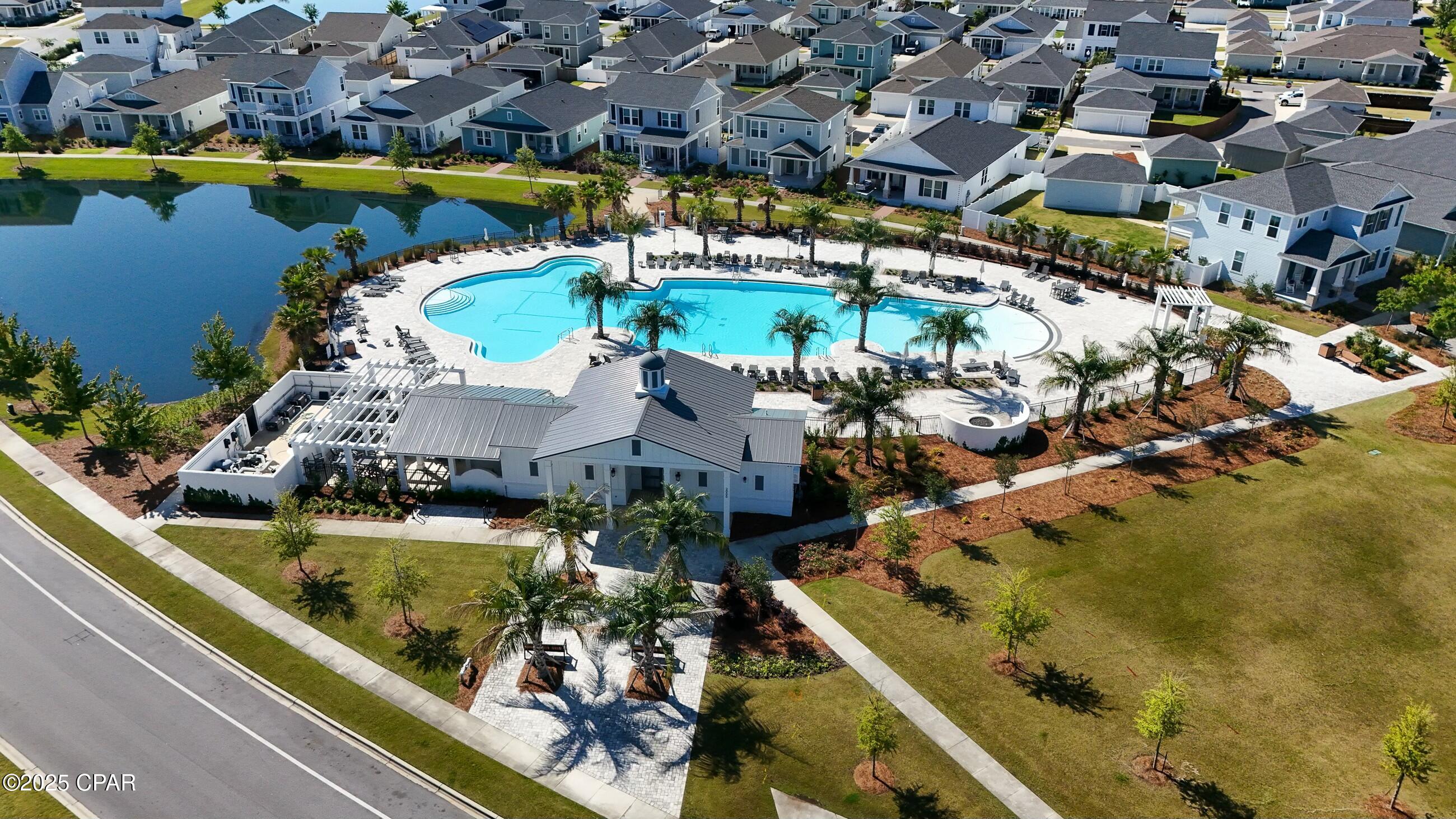 1424 Blackbird Court