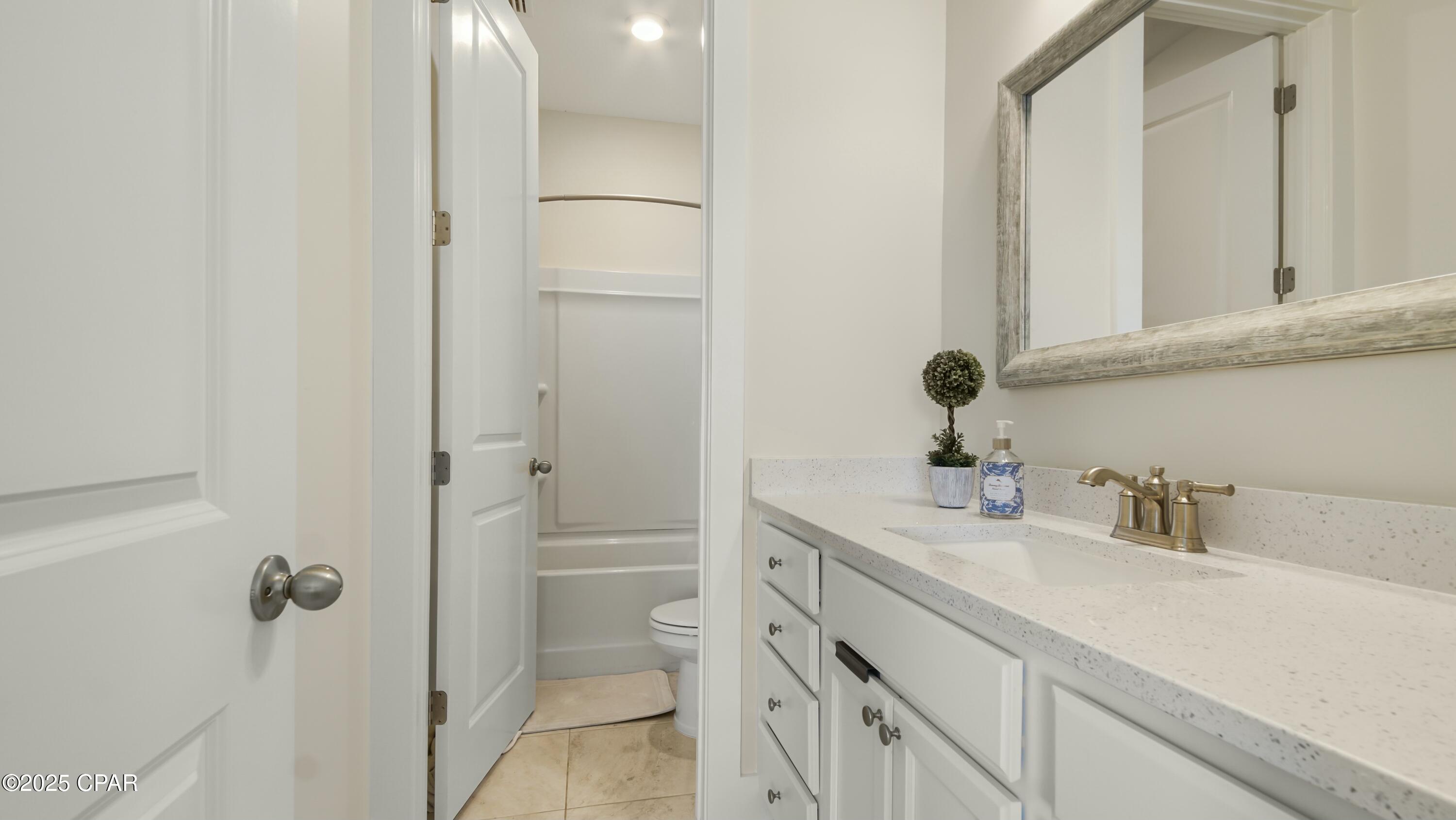 1424 Blackbird Court