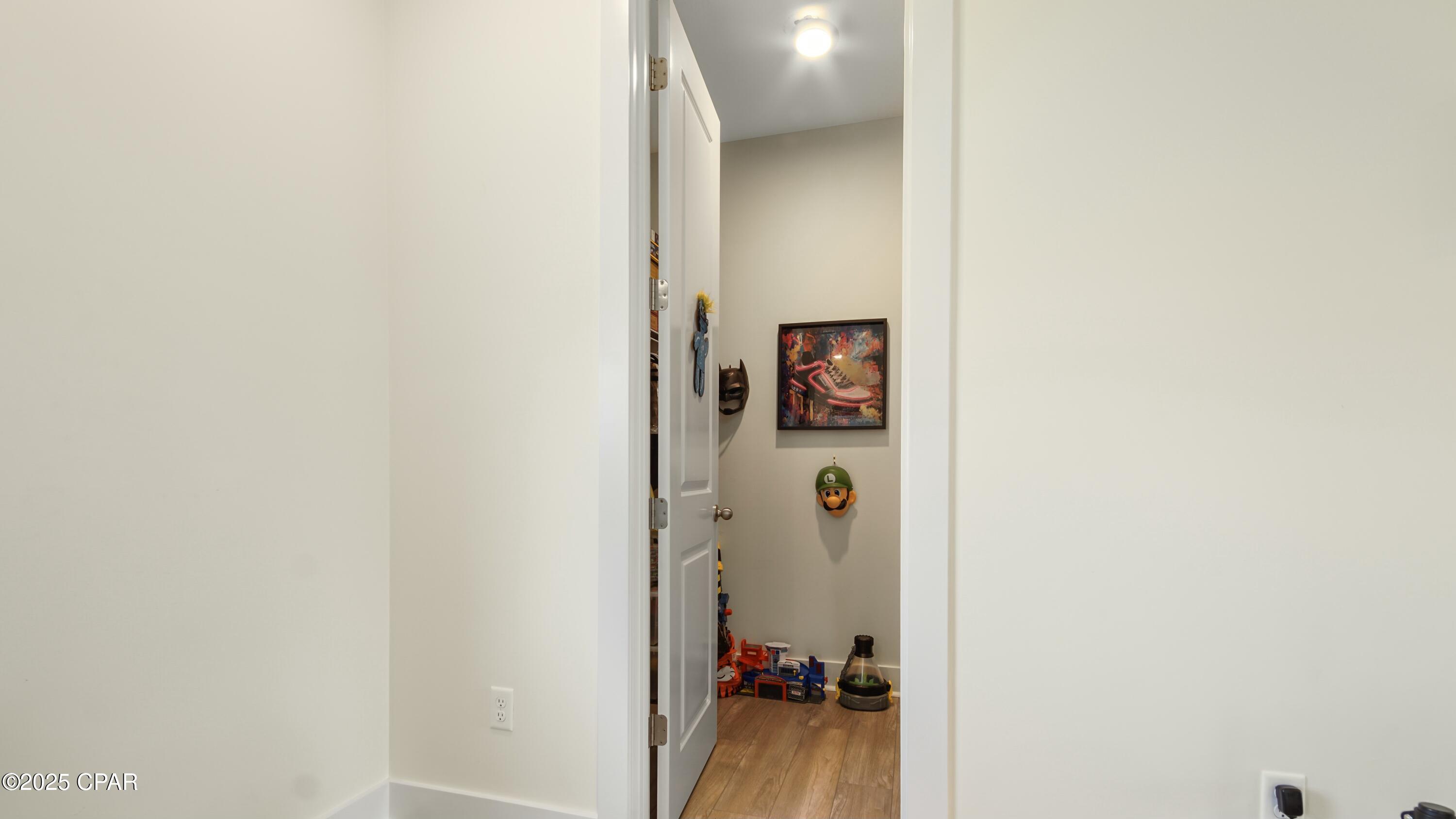 1424 Blackbird Court