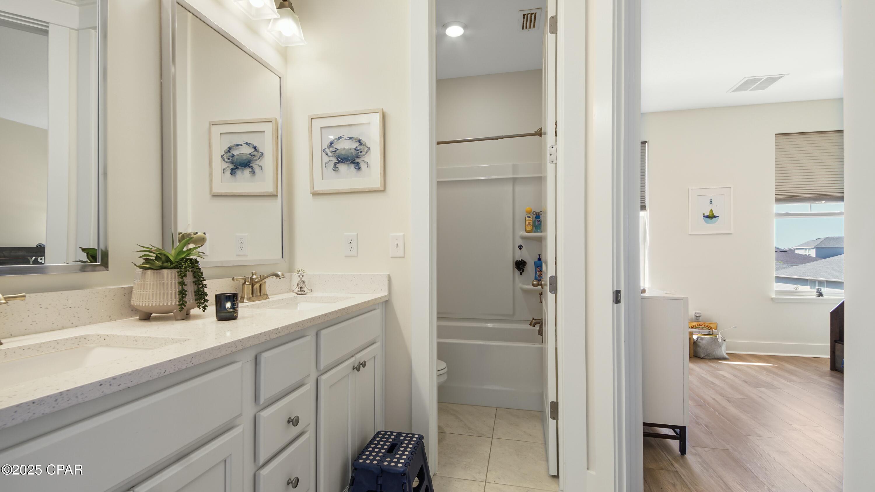 1424 Blackbird Court