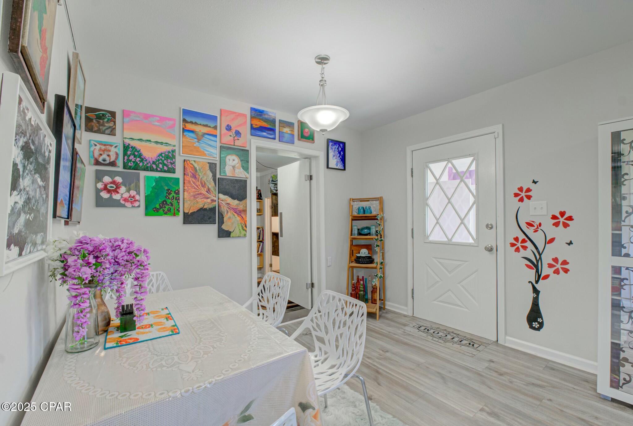 2914 Clearview Avenue