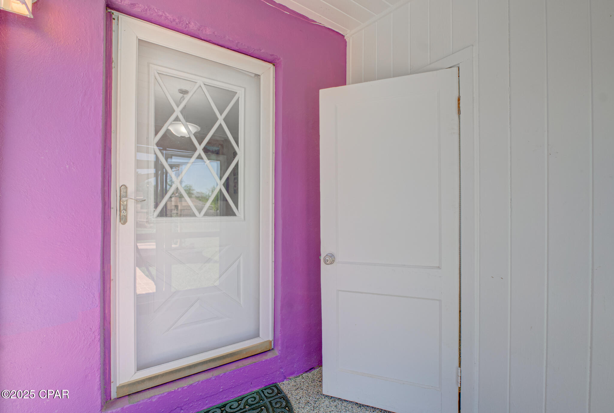 2914 Clearview Avenue