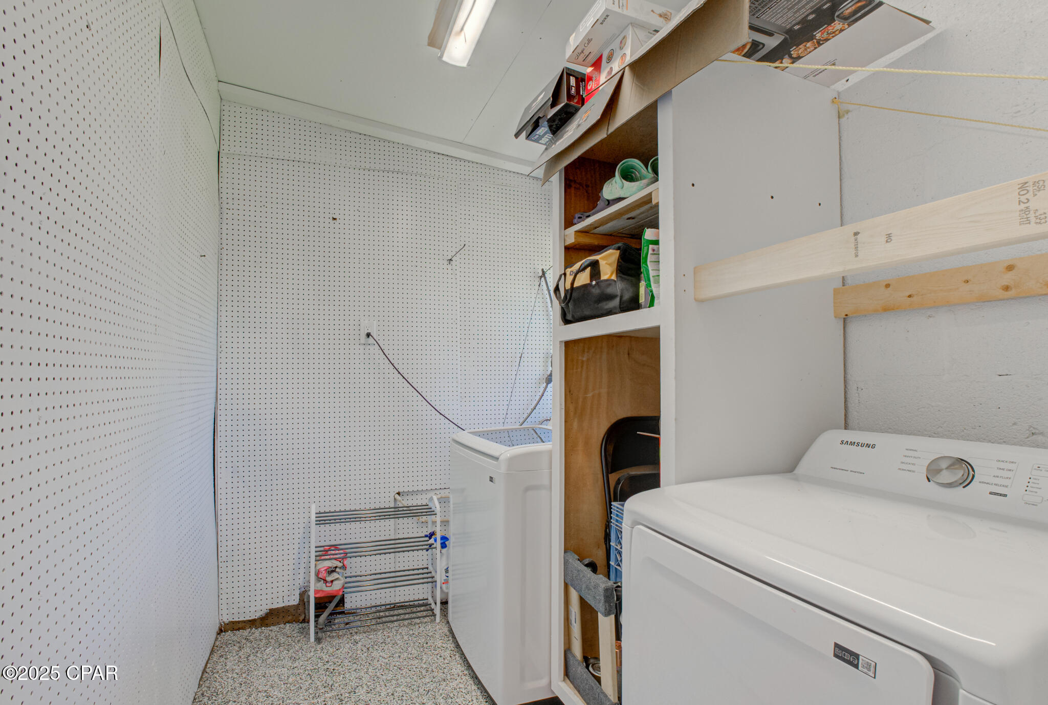 2914 Clearview Avenue