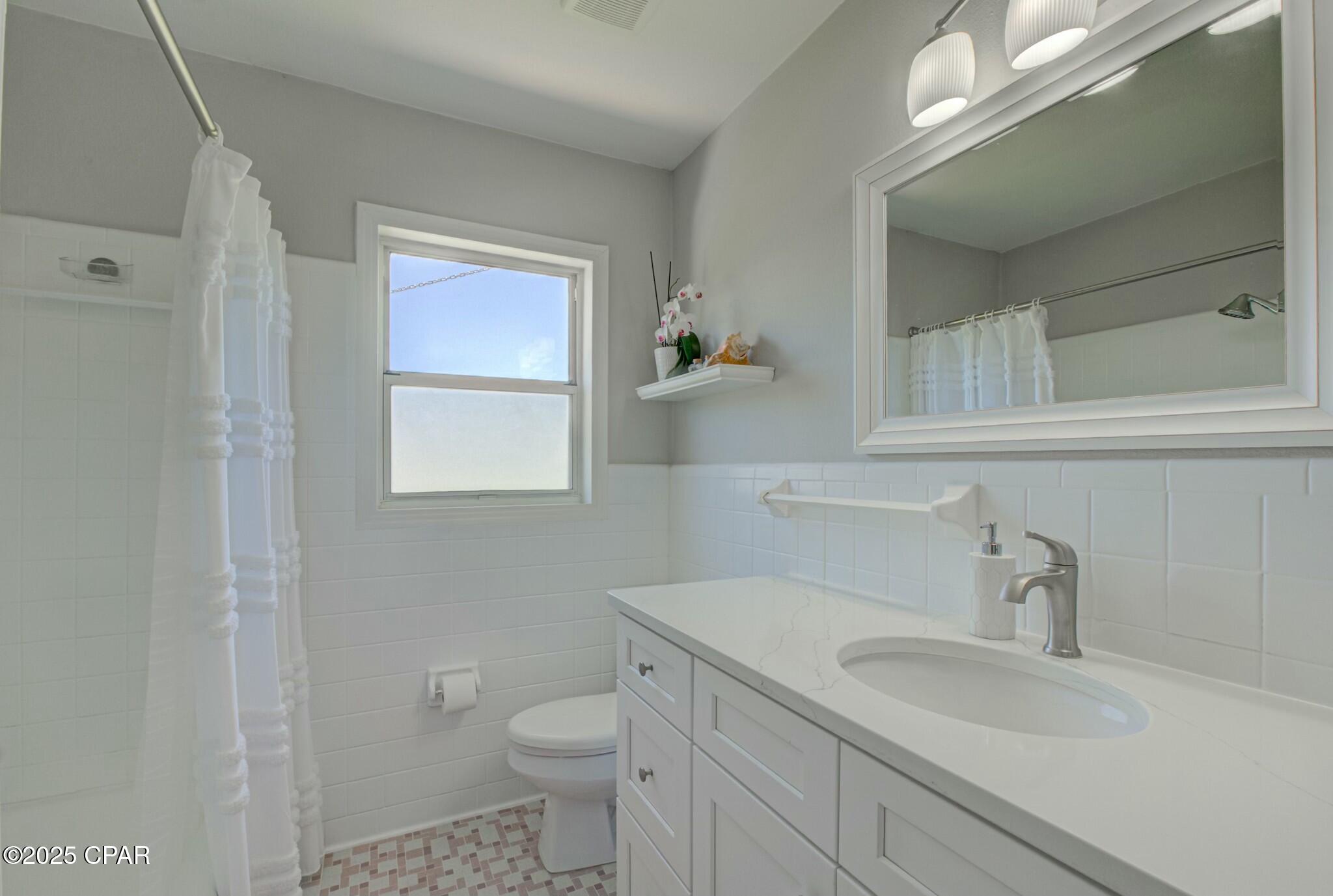 2914 Clearview Avenue