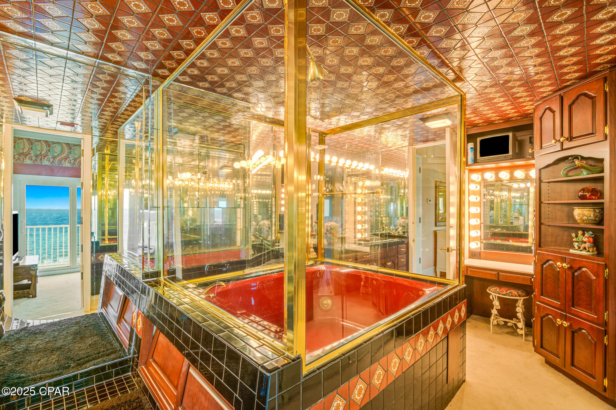 4425 Thomas Drive PH5