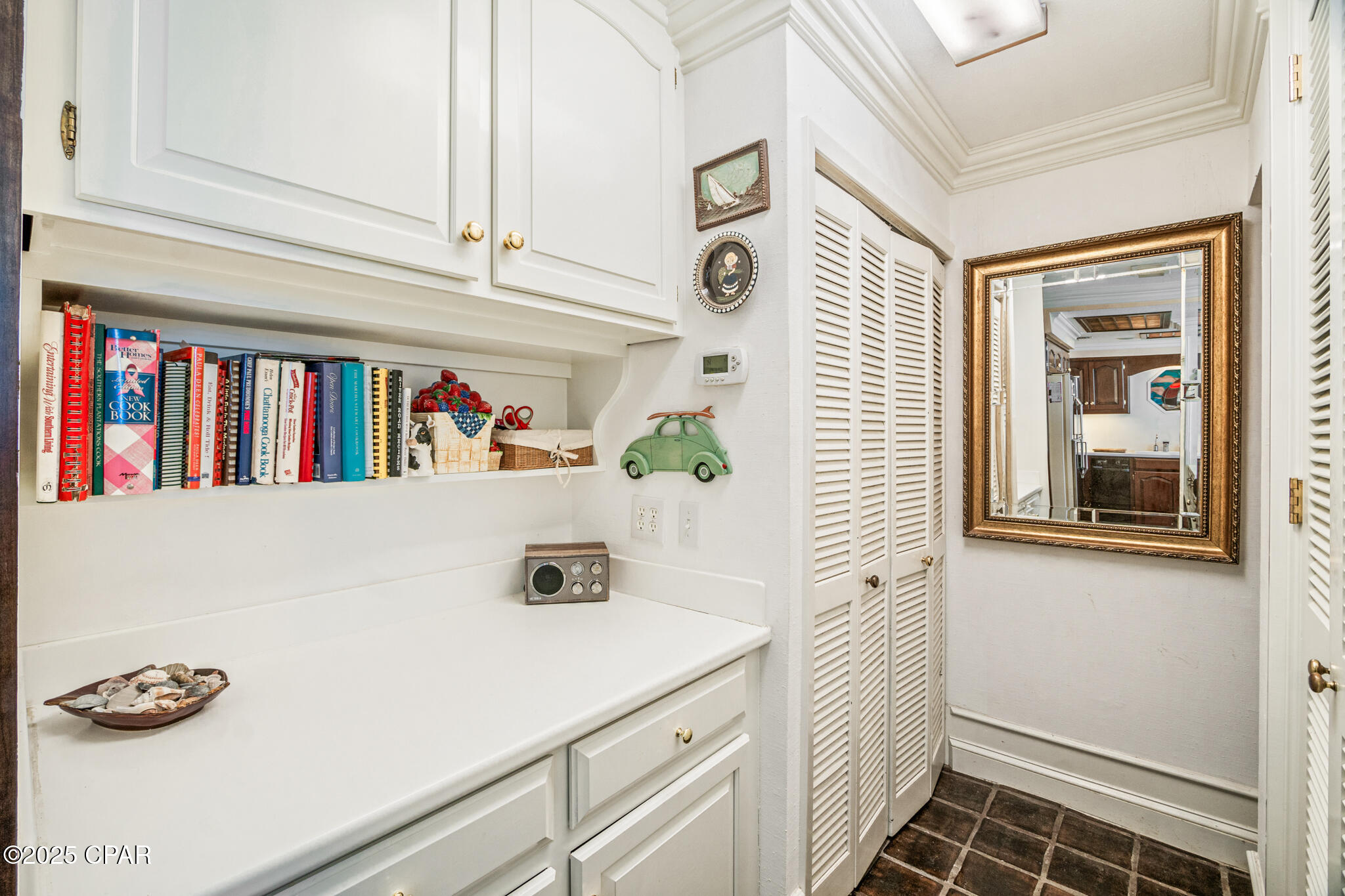 4425 Thomas Drive PH5