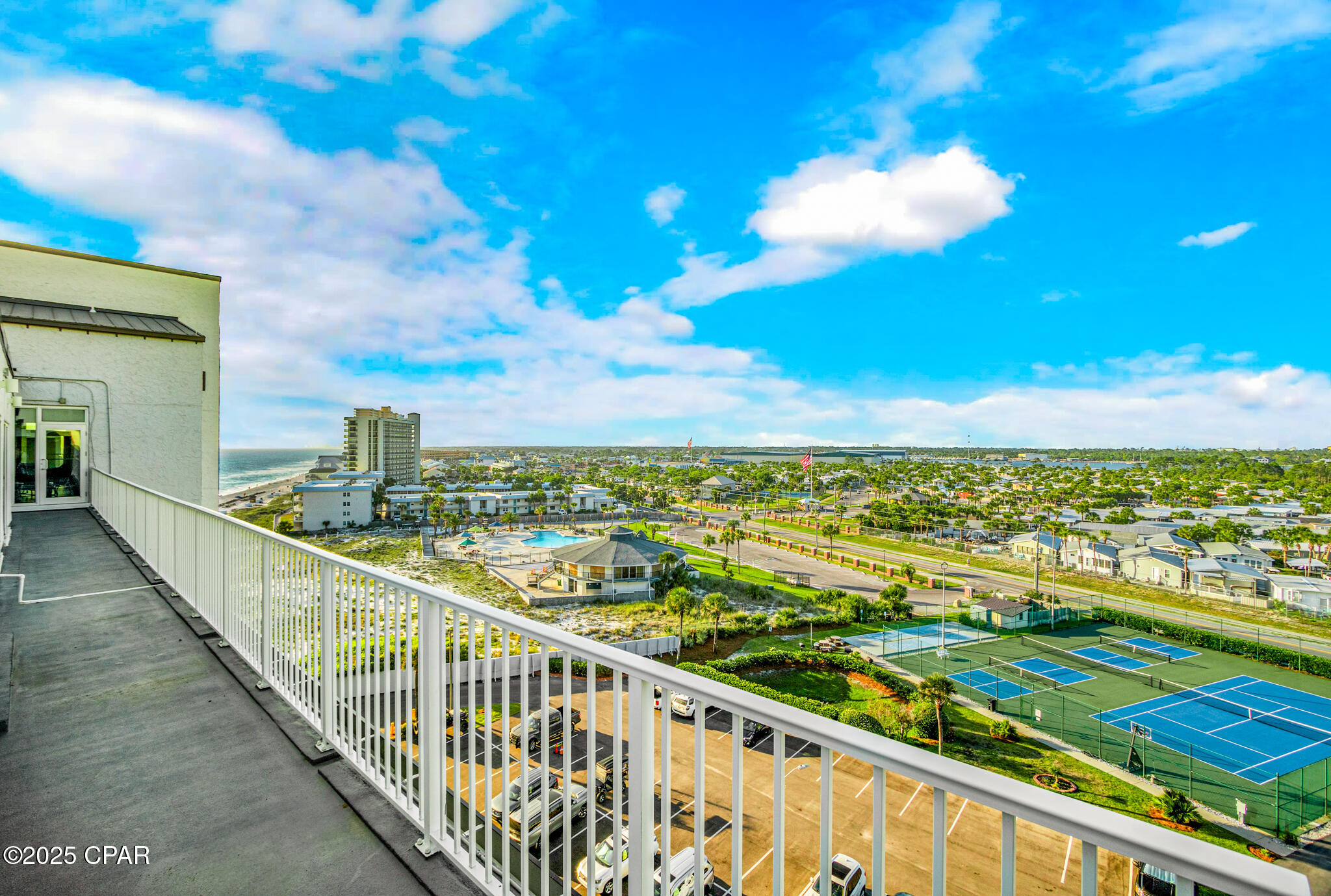 4425 Thomas Drive PH5