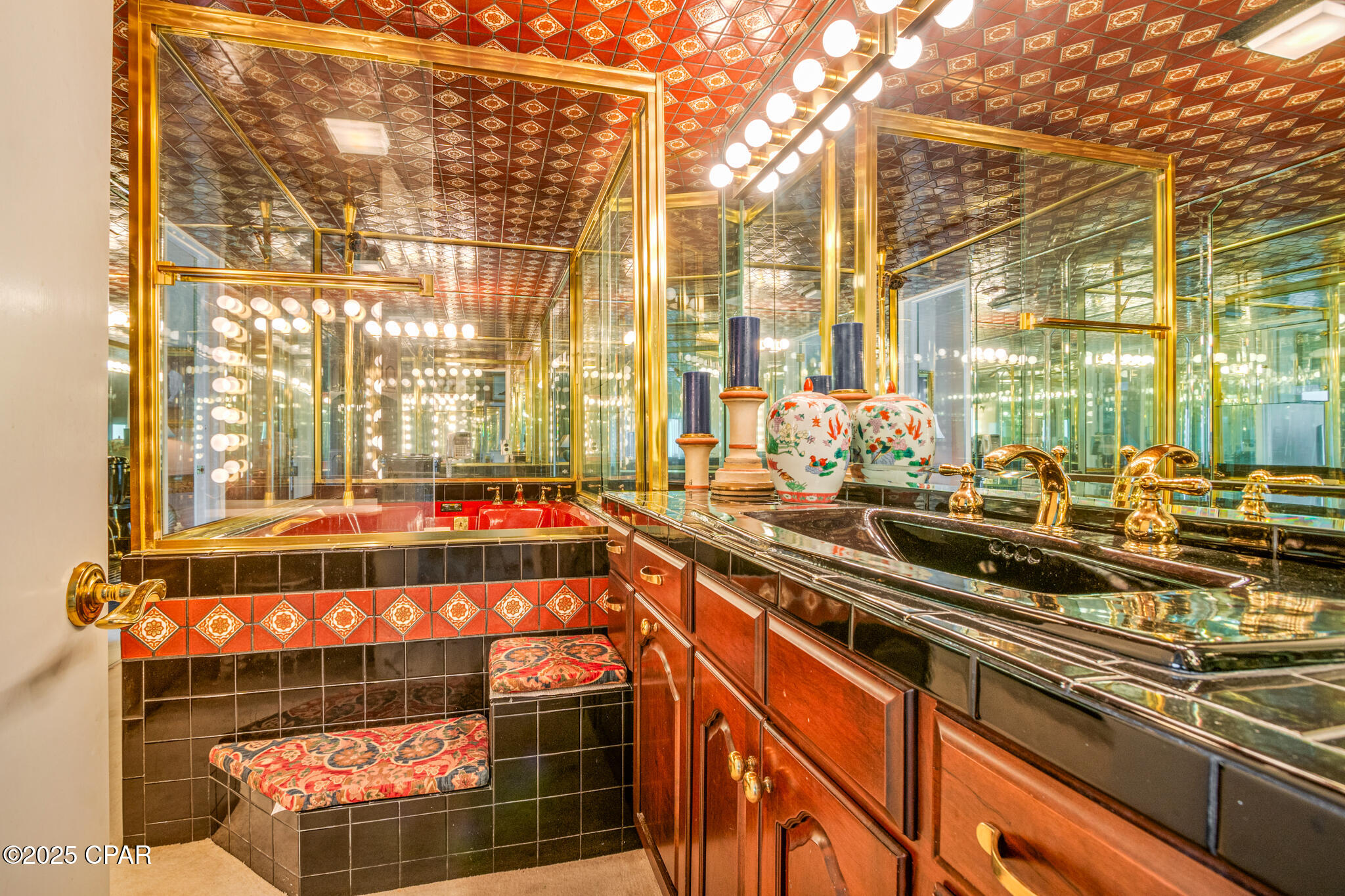 4425 Thomas Drive PH5