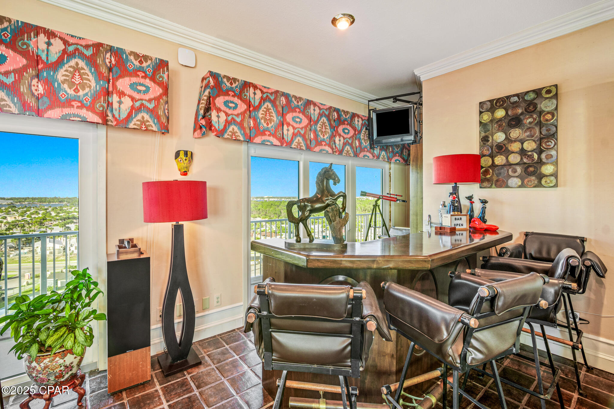 4425 Thomas Drive PH5