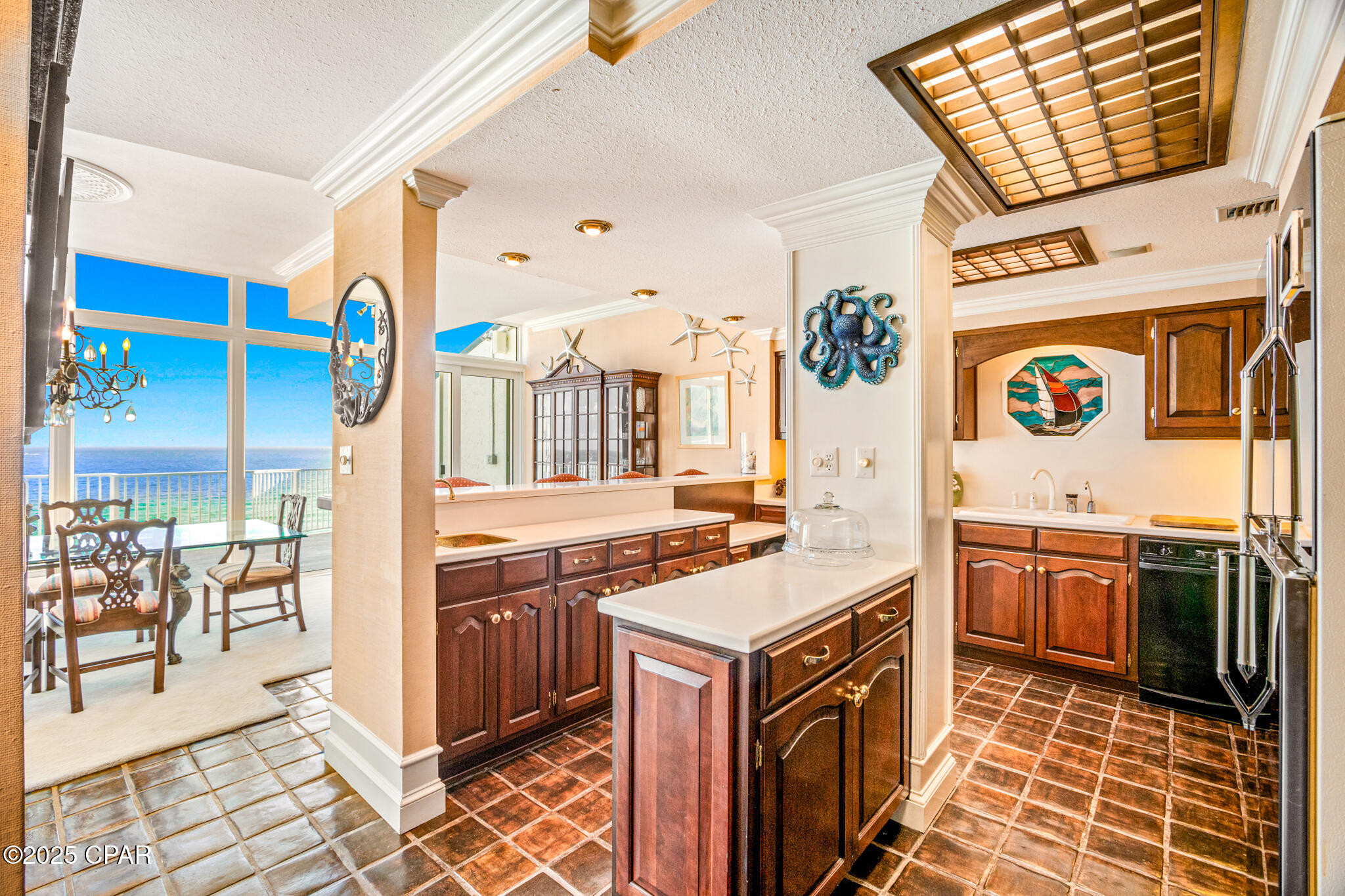 4425 Thomas Drive PH5