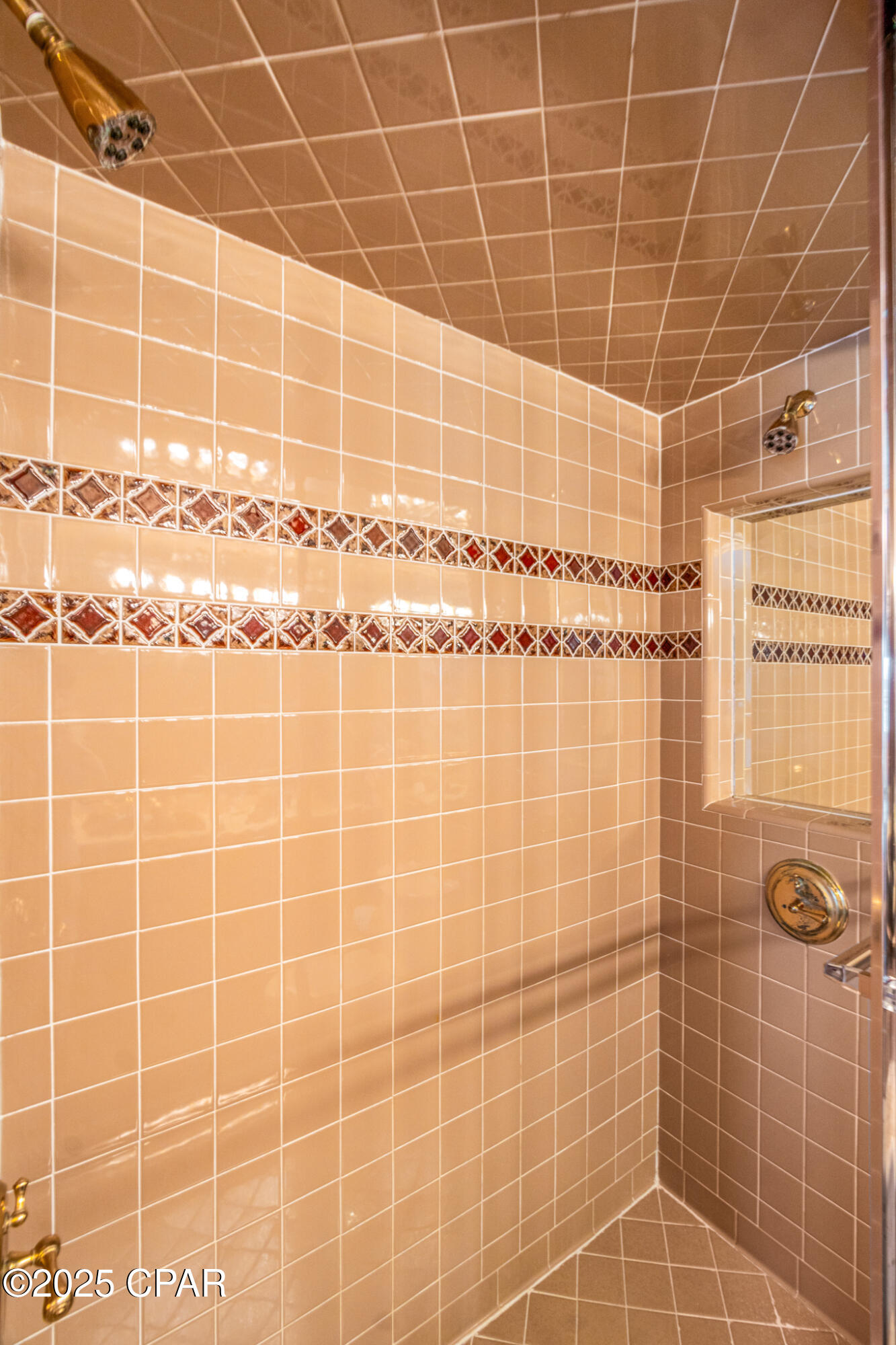 4425 Thomas Drive PH5