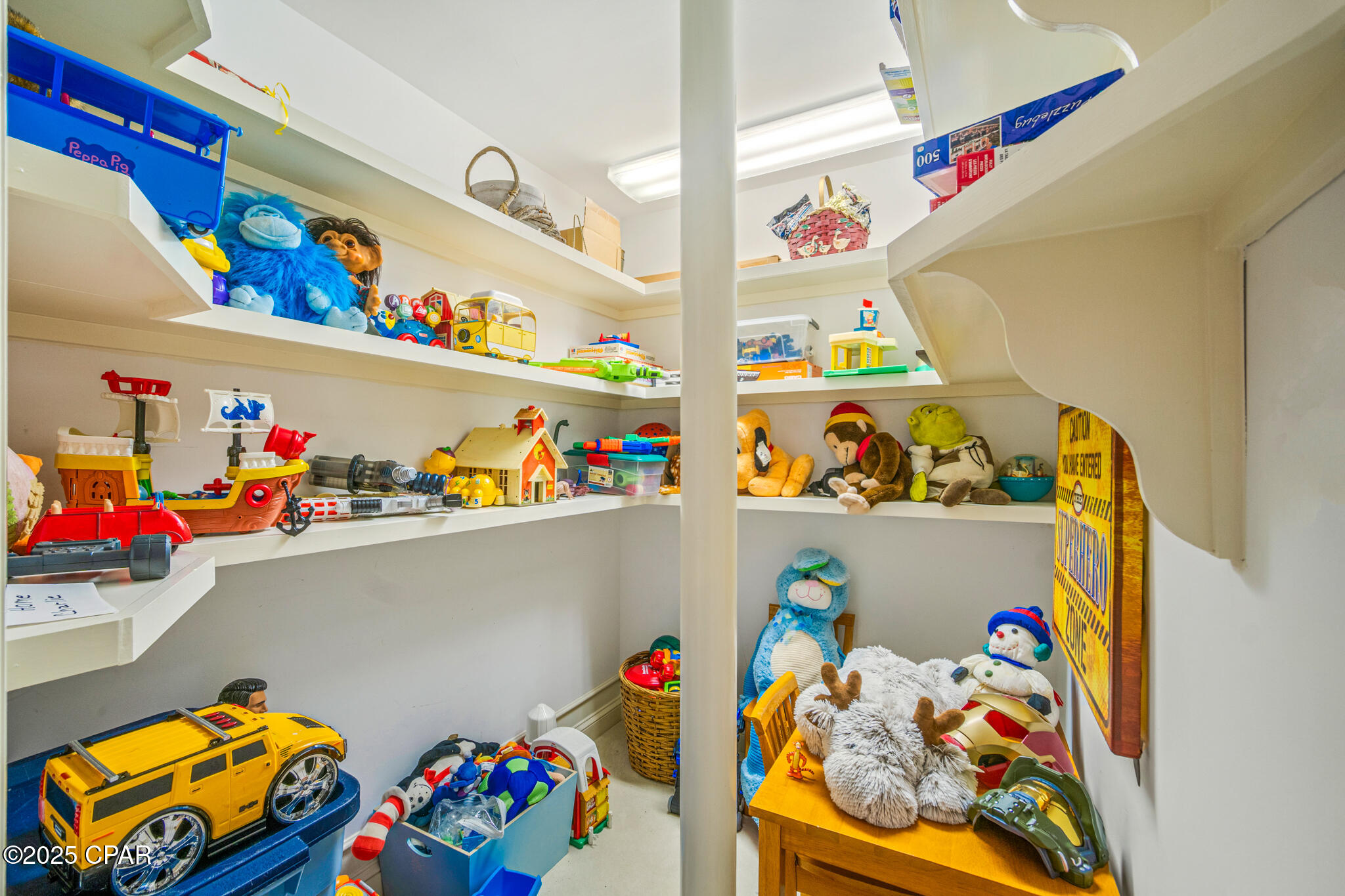 4425 Thomas Drive PH5