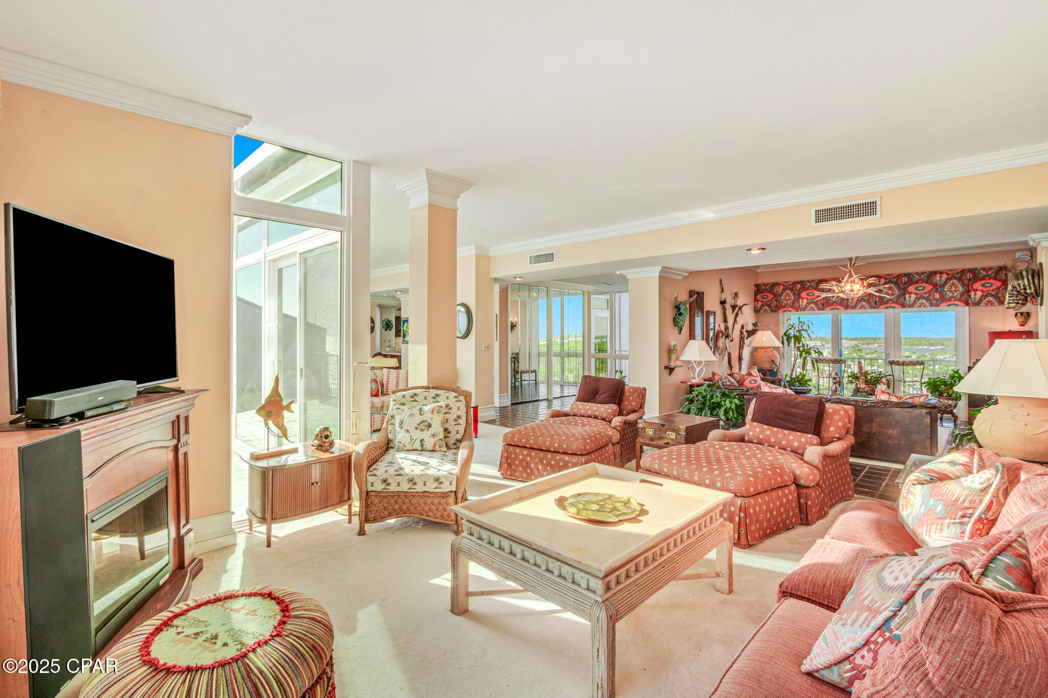 4425 Thomas Drive PH5