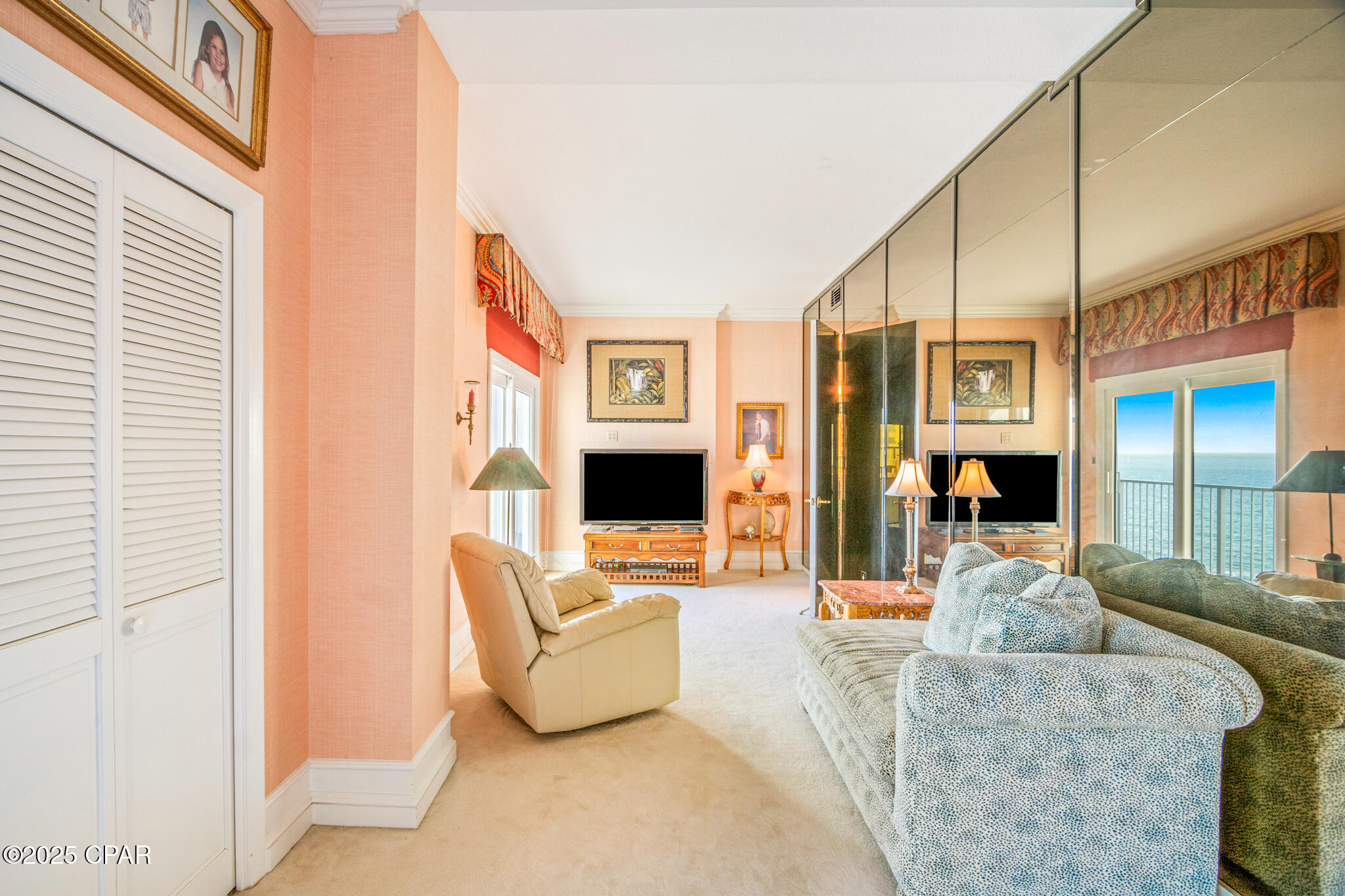 4425 Thomas Drive PH5