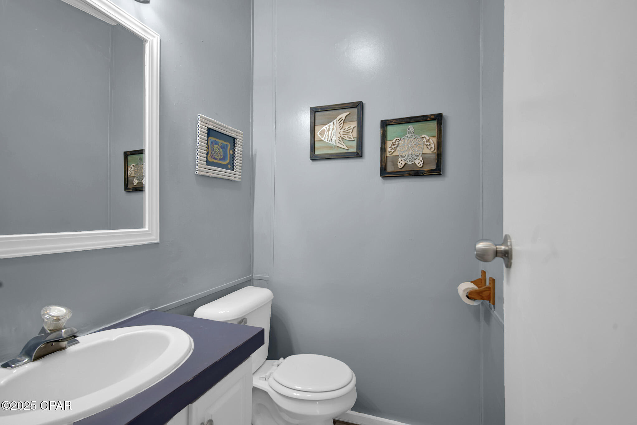 22011 Lakeview Drive